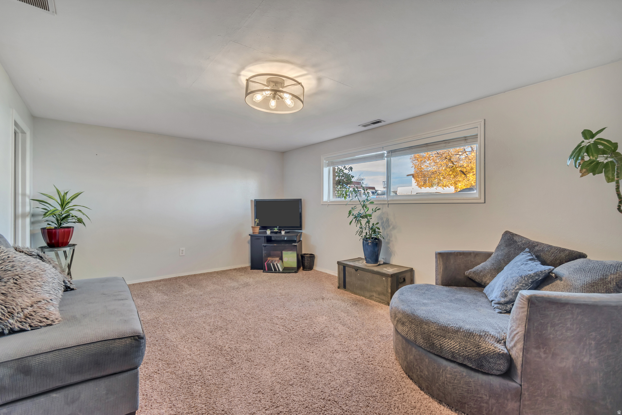 WESTERN HILLS - Residential