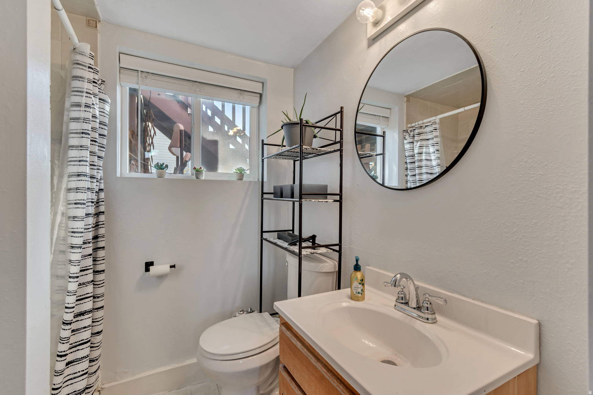 WESTERN HILLS - Residential