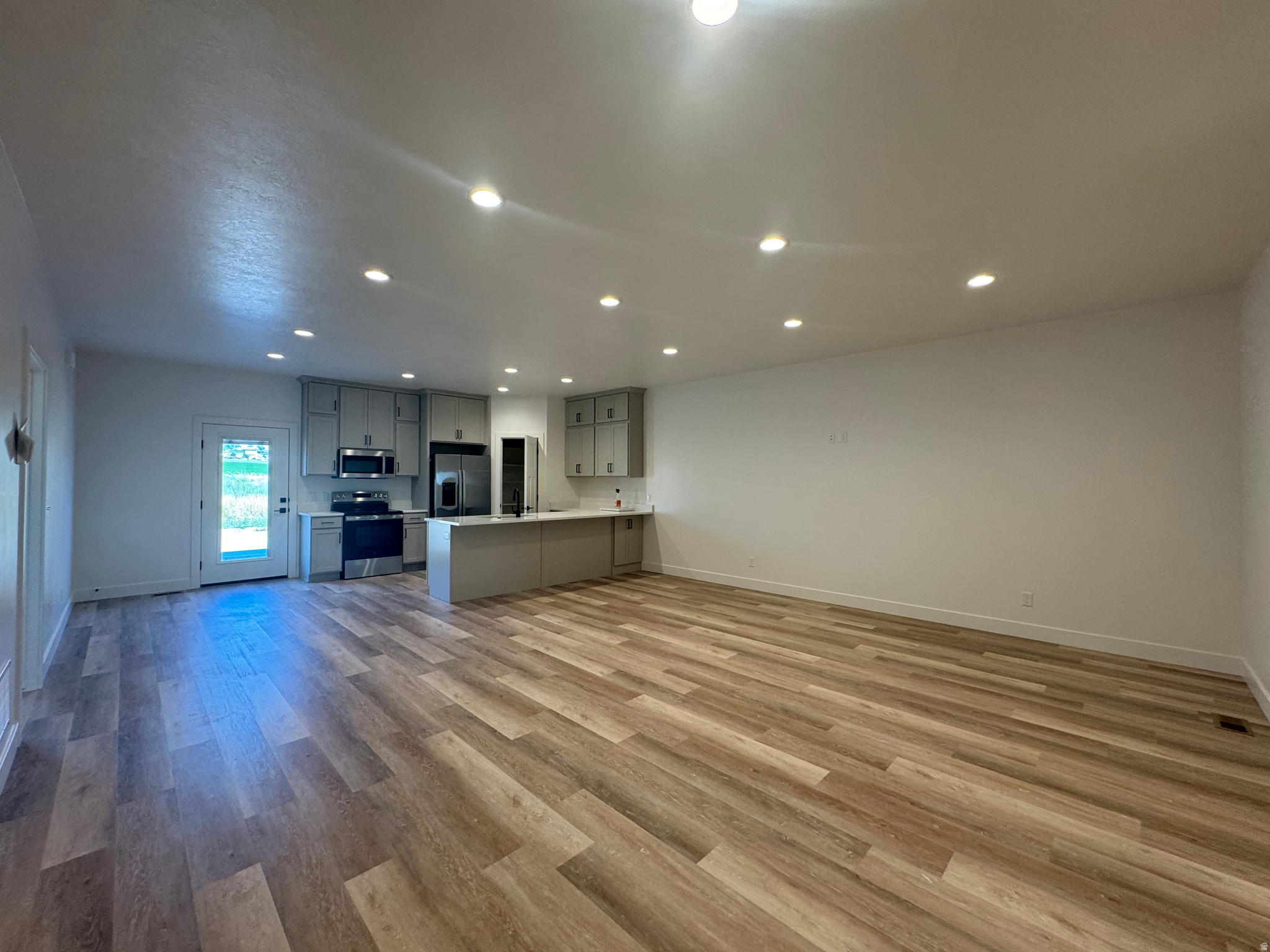 THE MEADOWS - Residential Lease