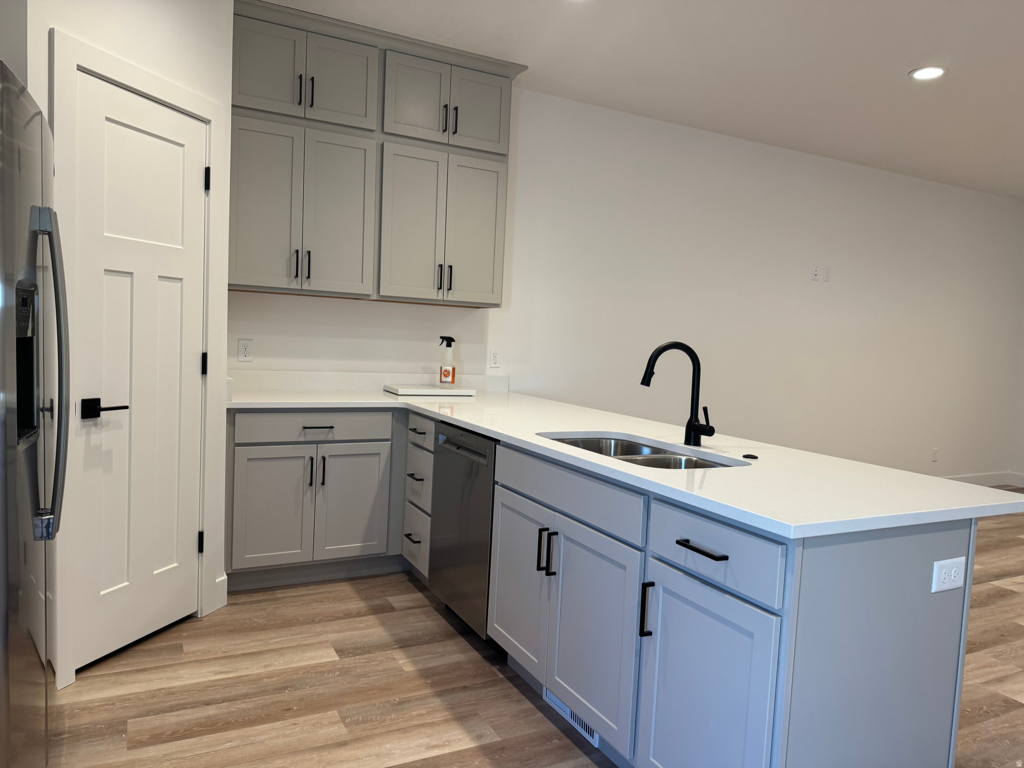 THE MEADOWS - Residential Lease