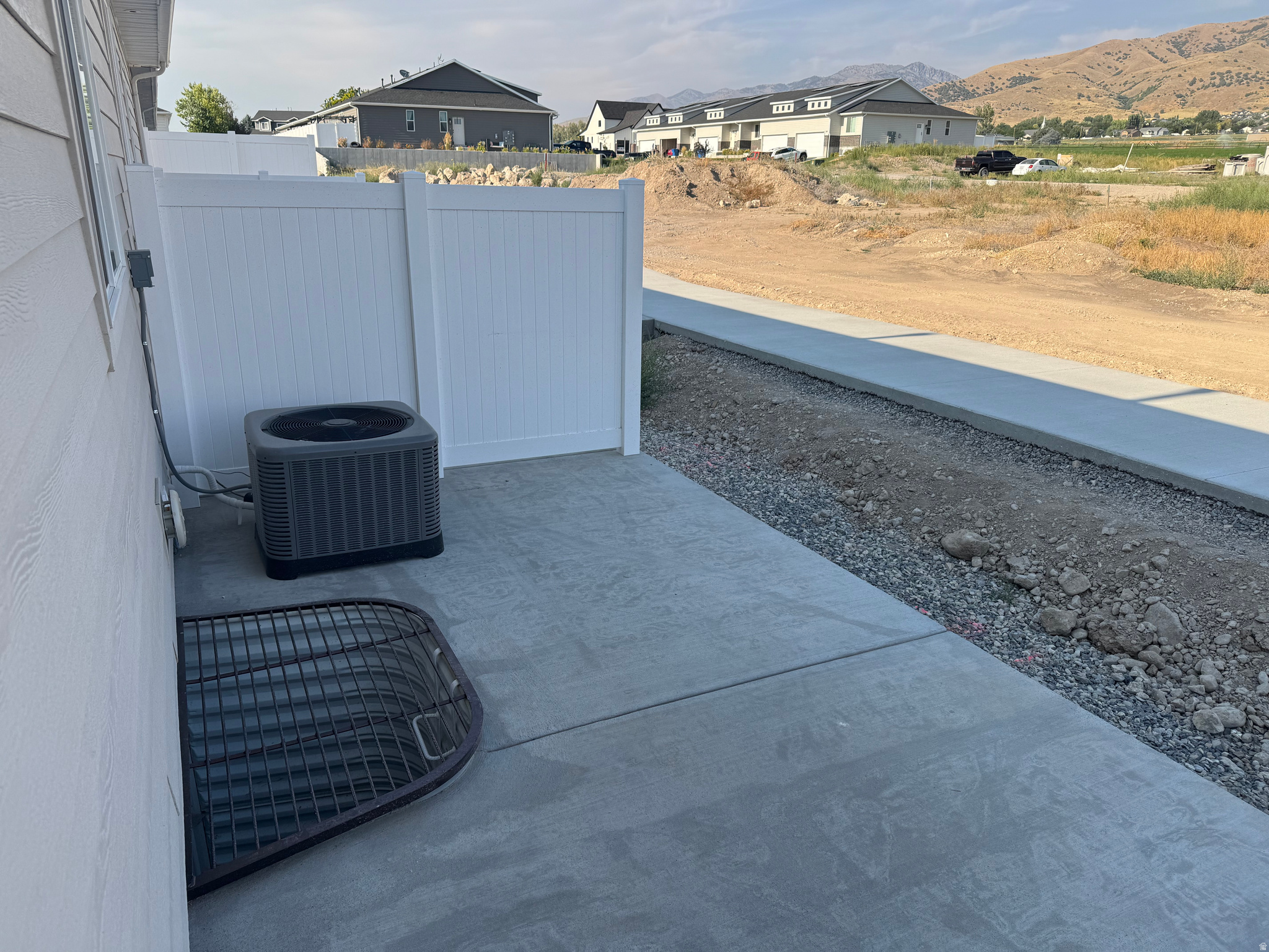 THE MEADOWS - Residential Lease