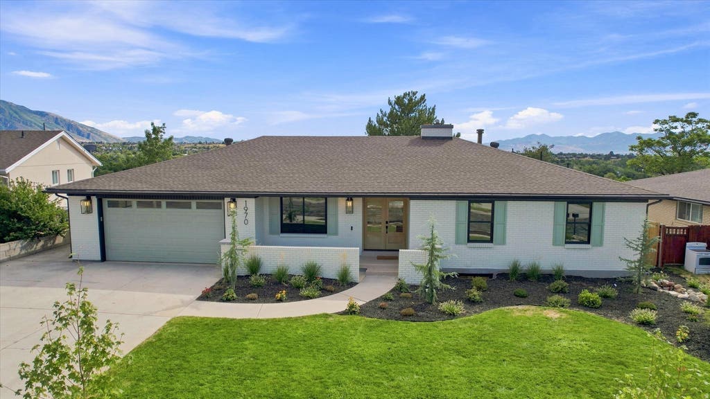 Photo of 1970 E CURTIS DR, Cottonwood Heights, UT 84121 (MLS # 2180418)