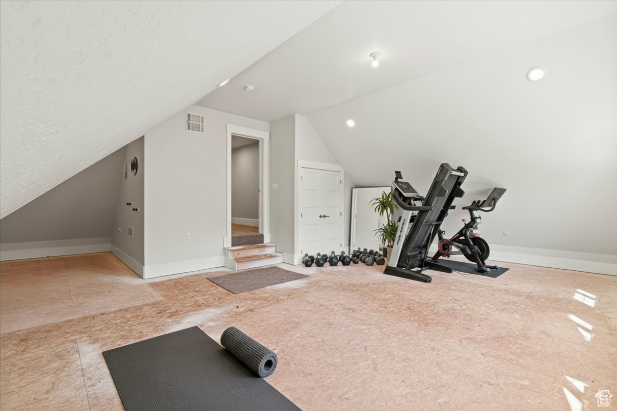 COUNTRY VIEW - Residential