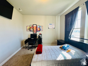 THOROUGHBRED CROSSING - Residential