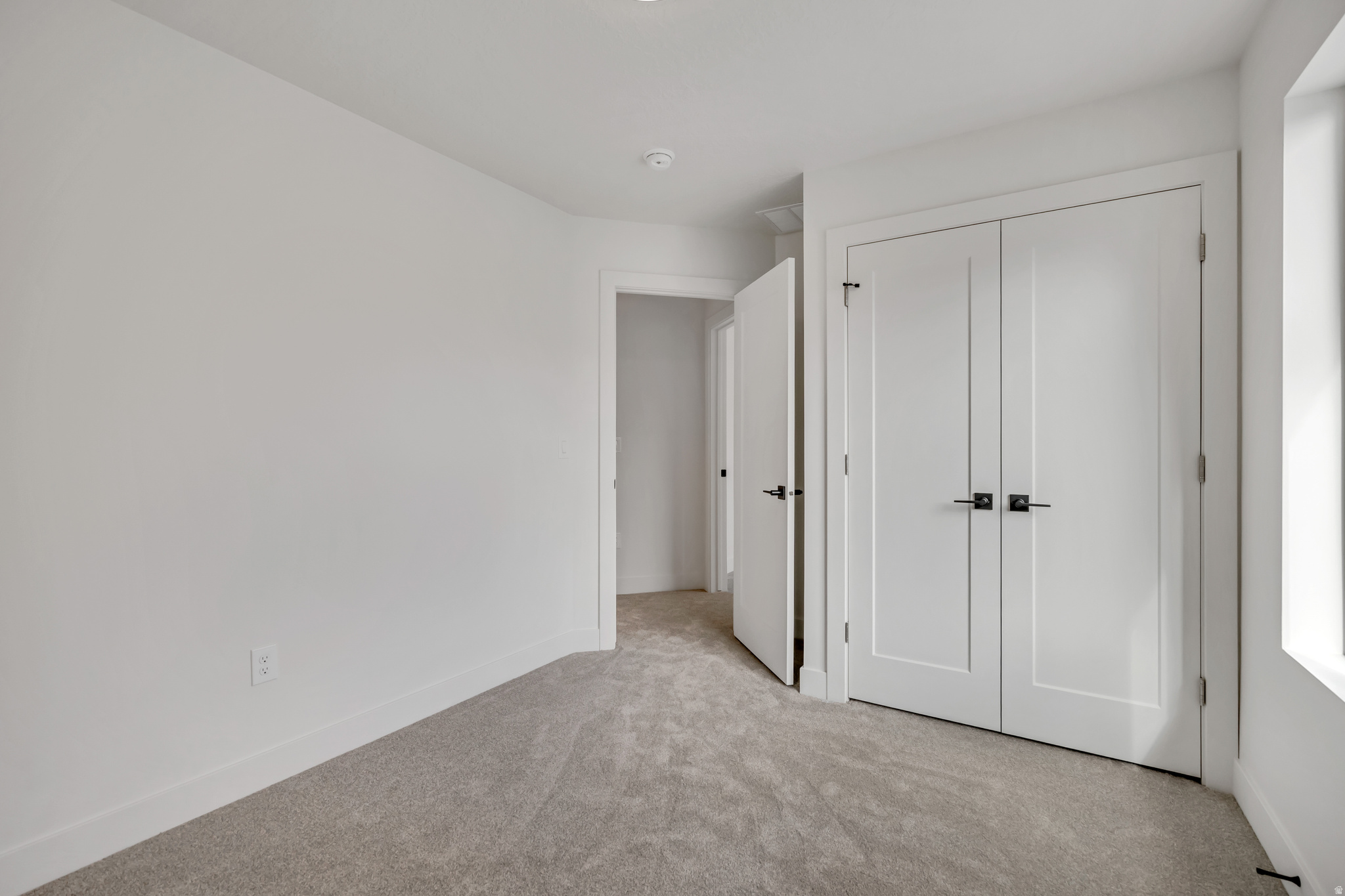 WOODHAVEN ESTATES - Residential Income