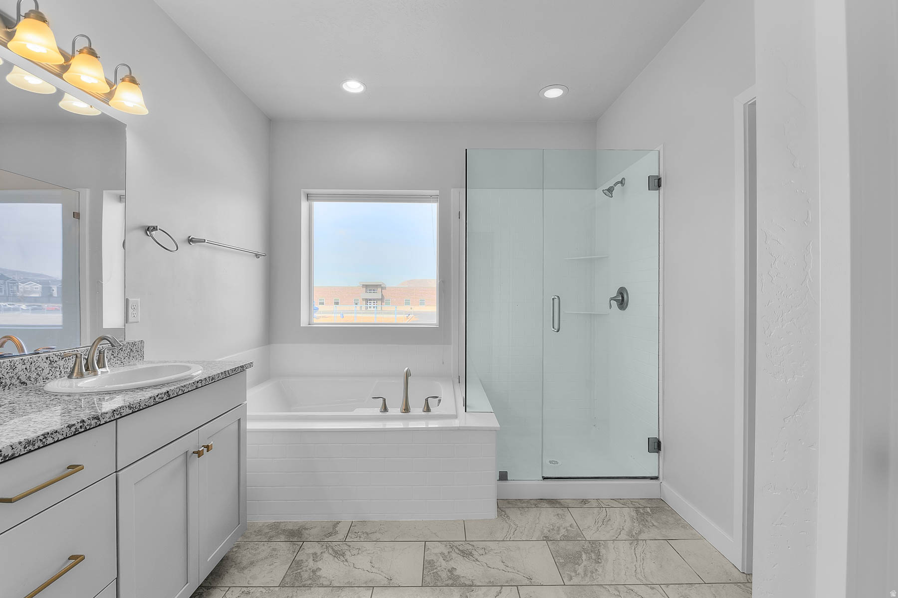 HOLBROOK FARMS - Residential