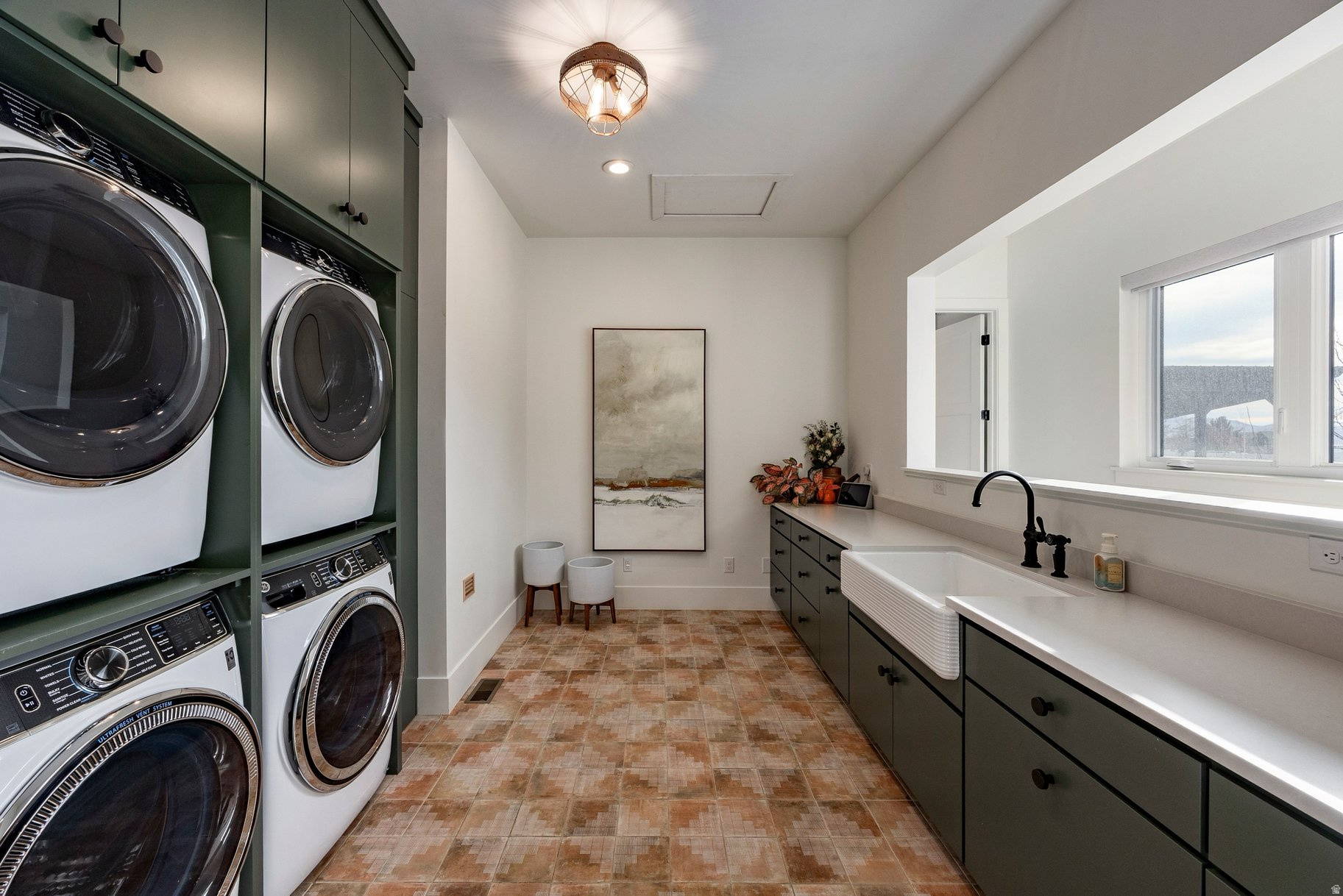 HHC HIGHLAND - Residential