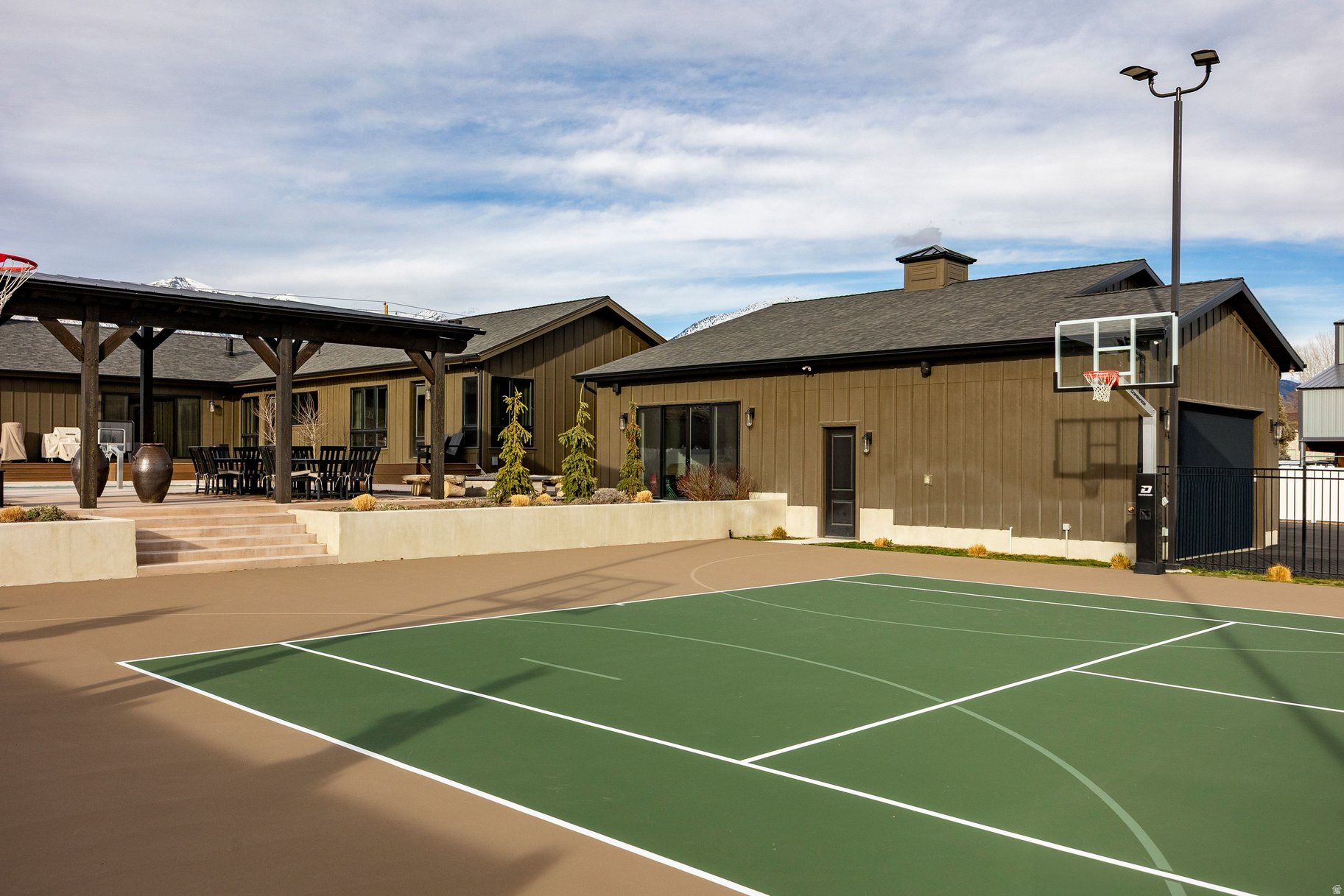 HHC HIGHLAND - Residential