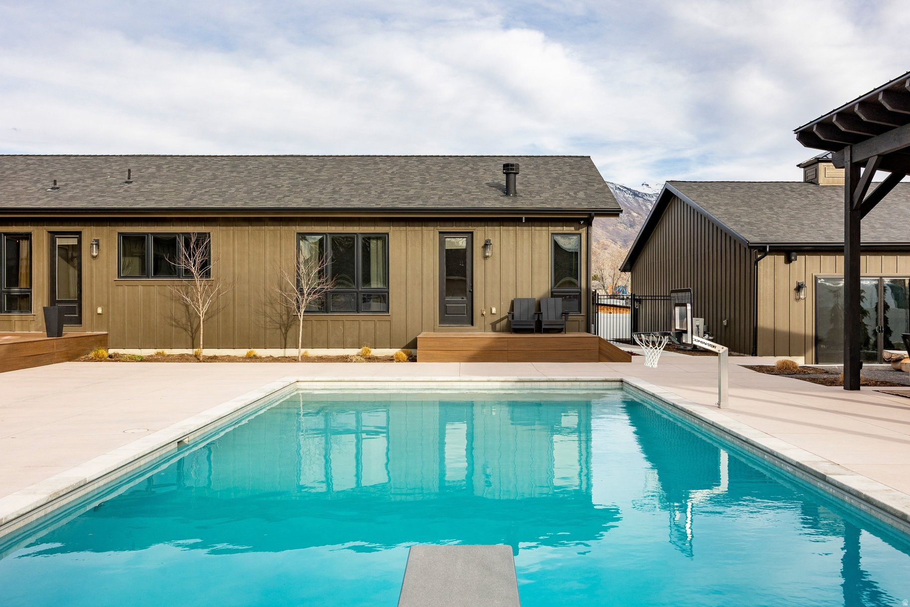 HHC HIGHLAND - Residential