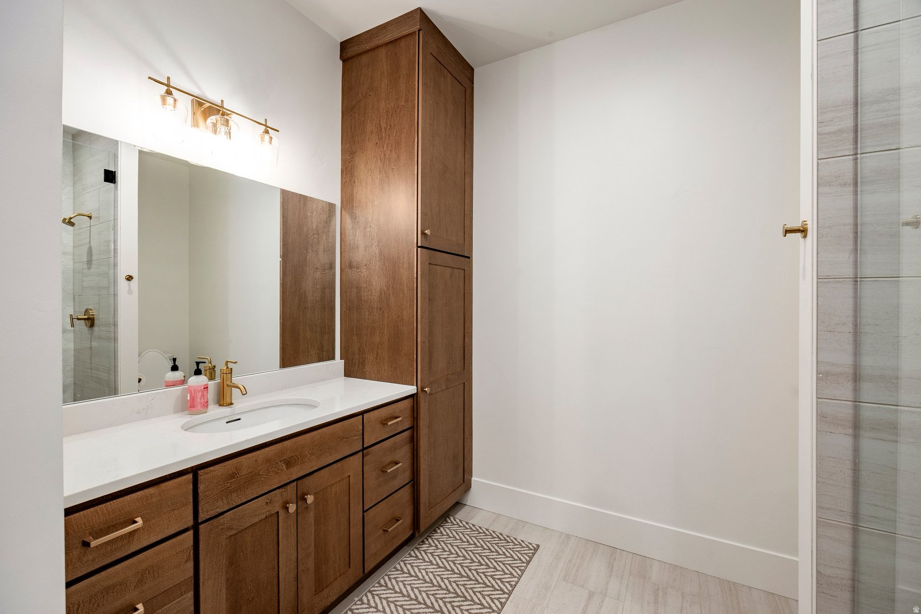 HHC HIGHLAND - Residential