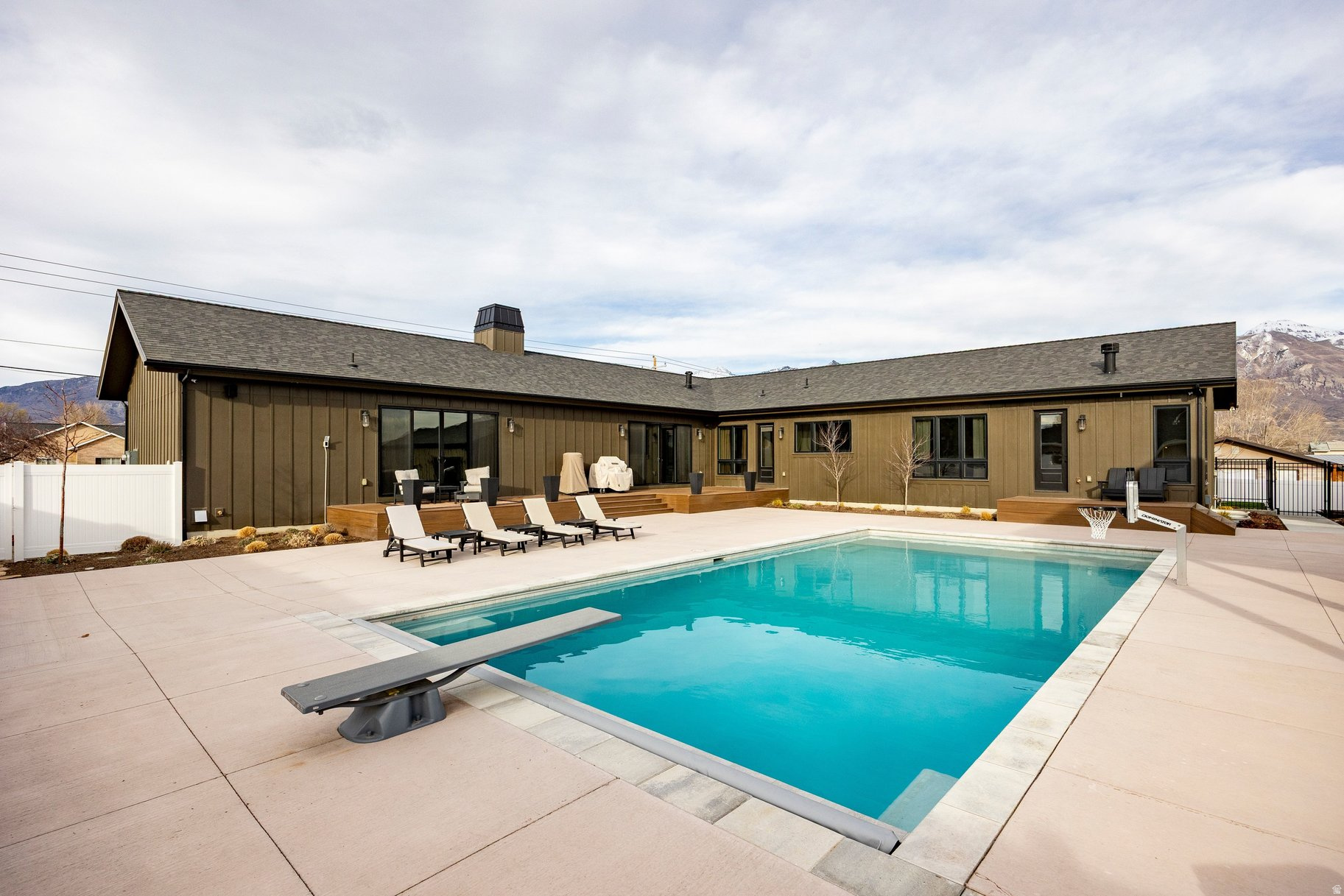 HHC HIGHLAND - Residential