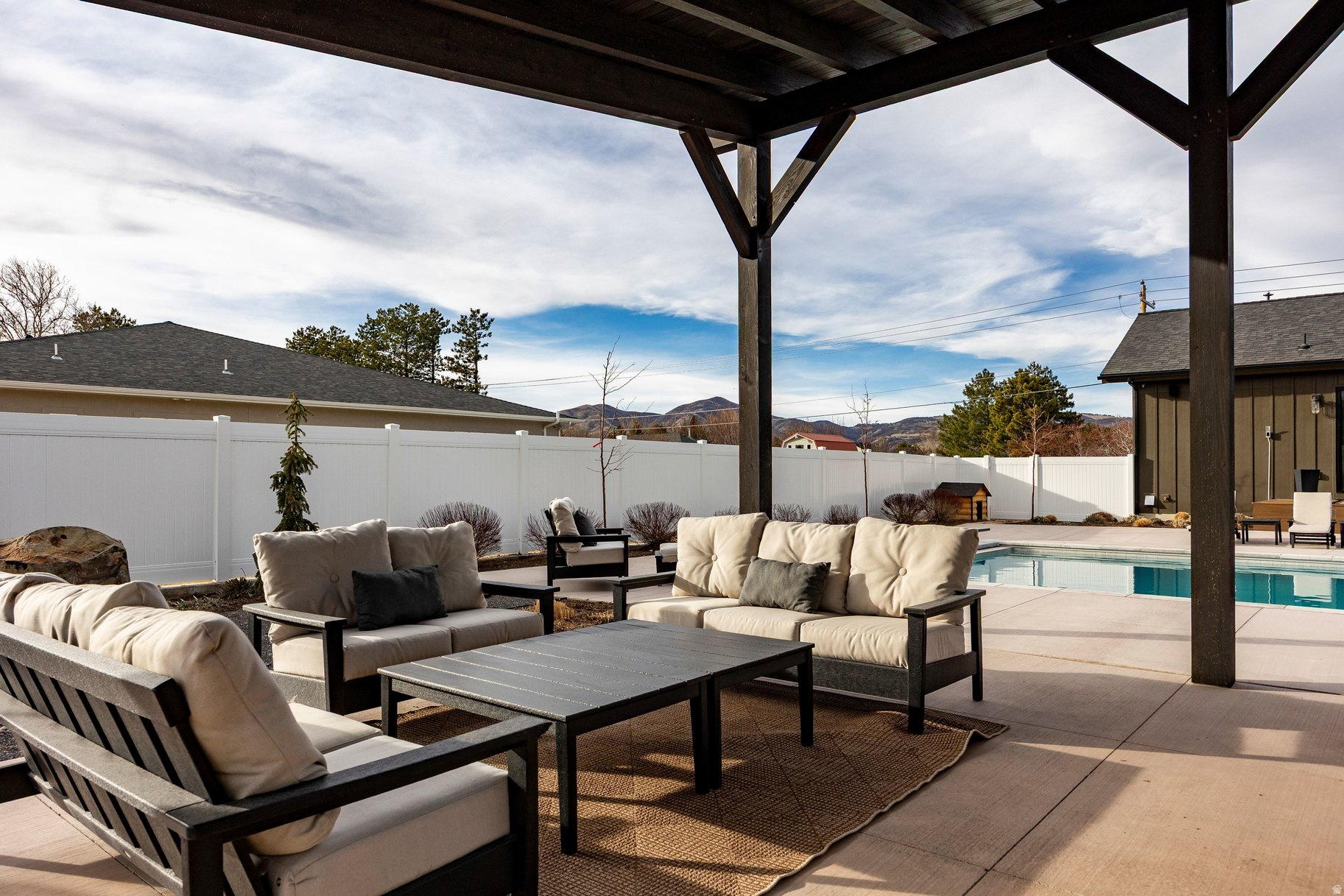 HHC HIGHLAND - Residential