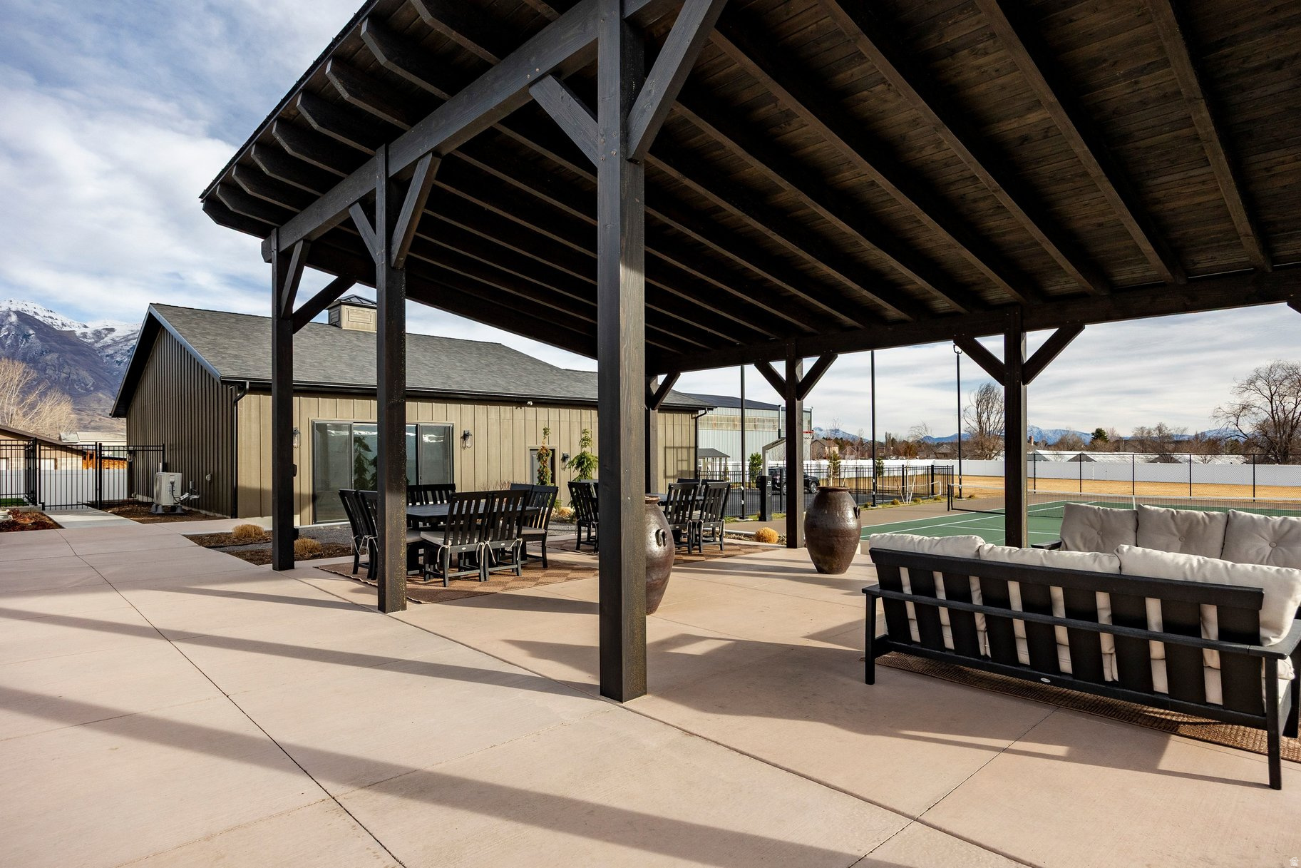 HHC HIGHLAND - Residential