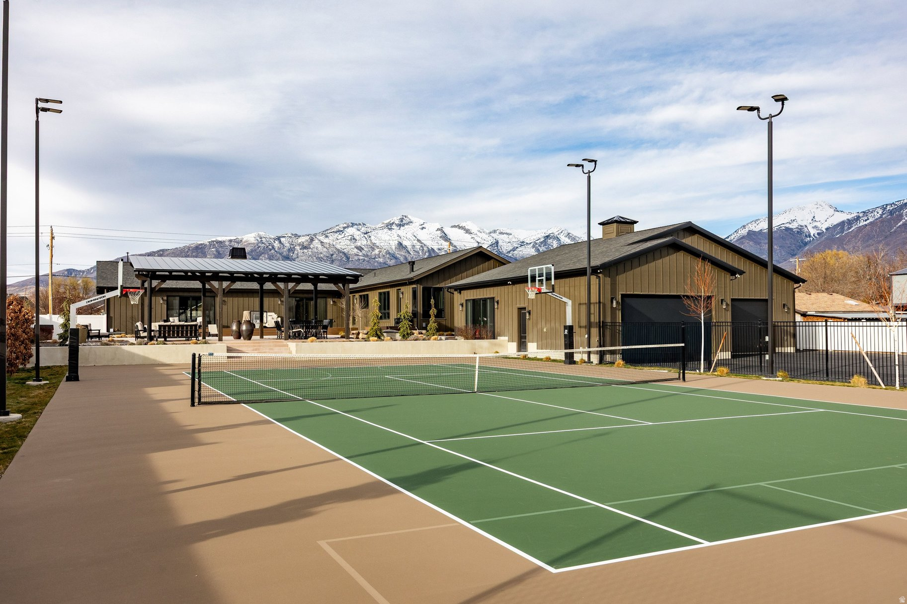 HHC HIGHLAND - Residential