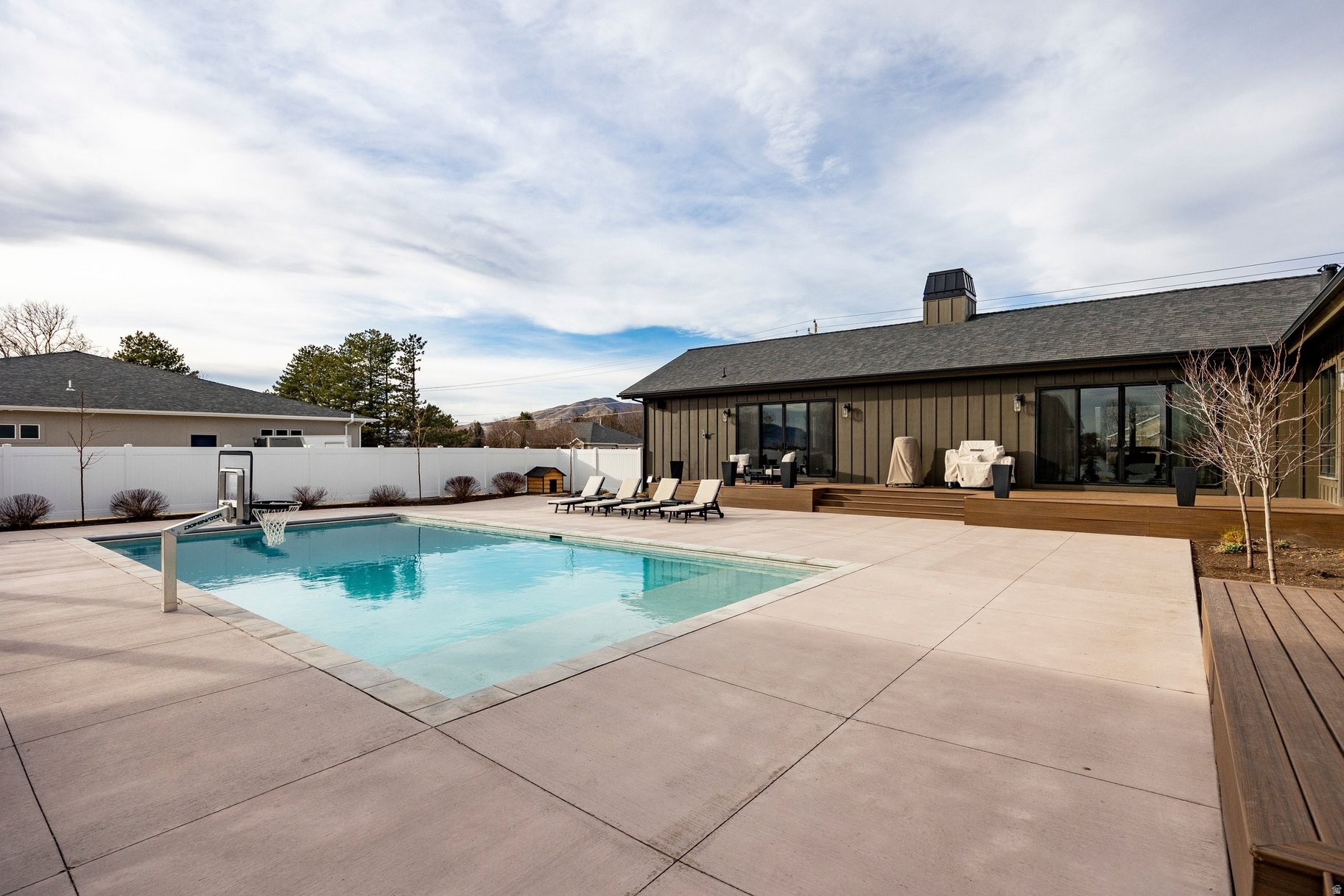 HHC HIGHLAND - Residential