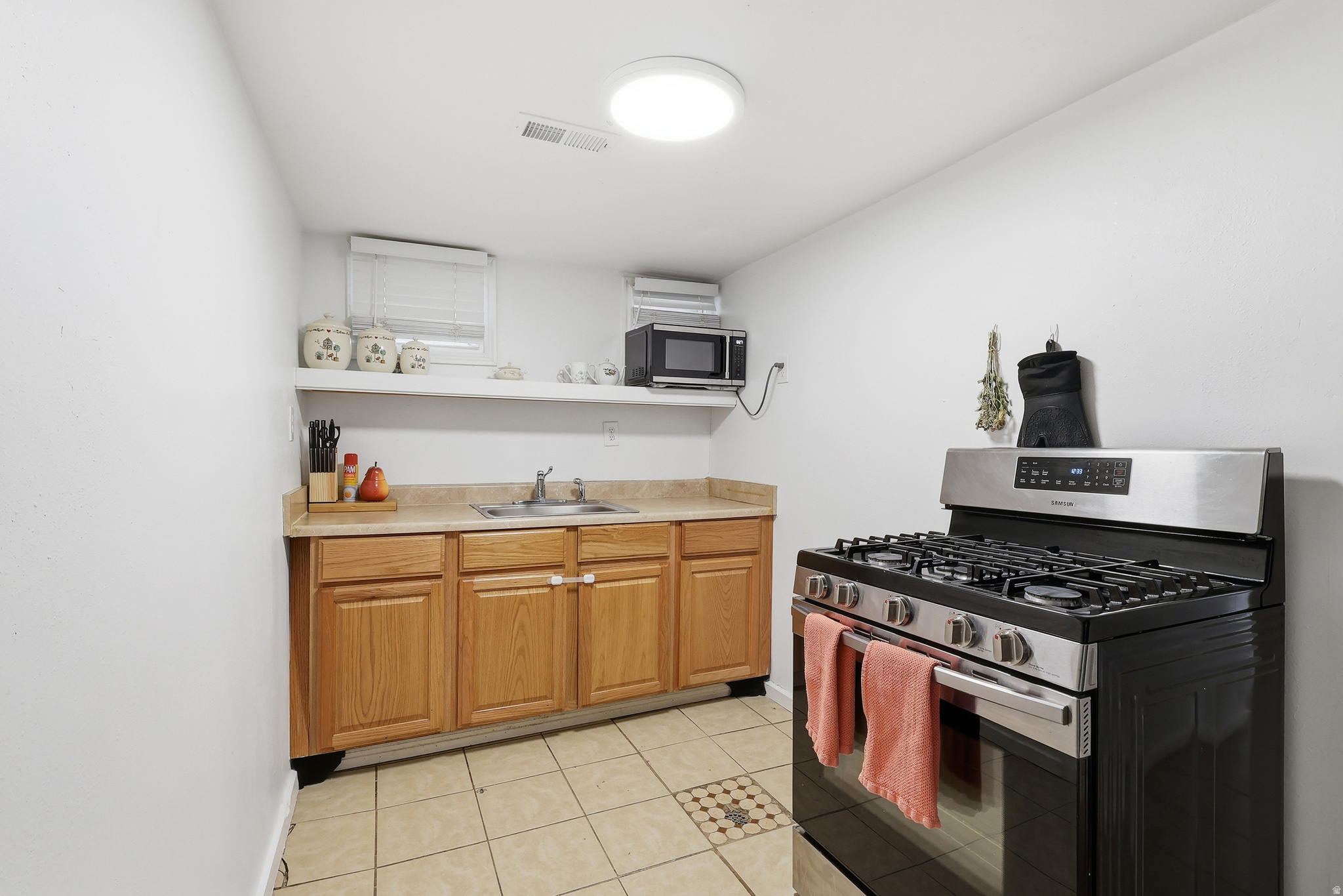 THOMPSON & DIETER'S - Residential