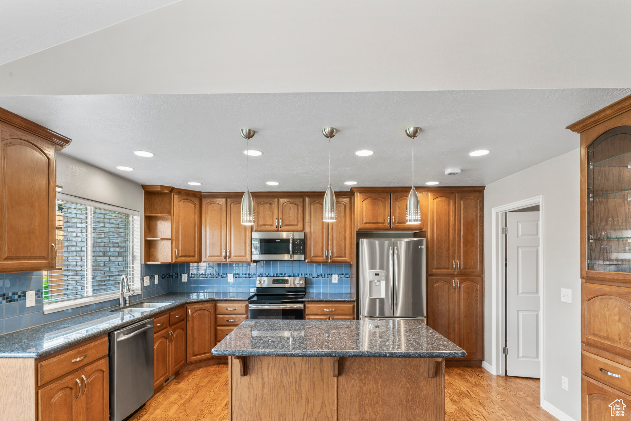 RIDGE VIEW - Residential Income