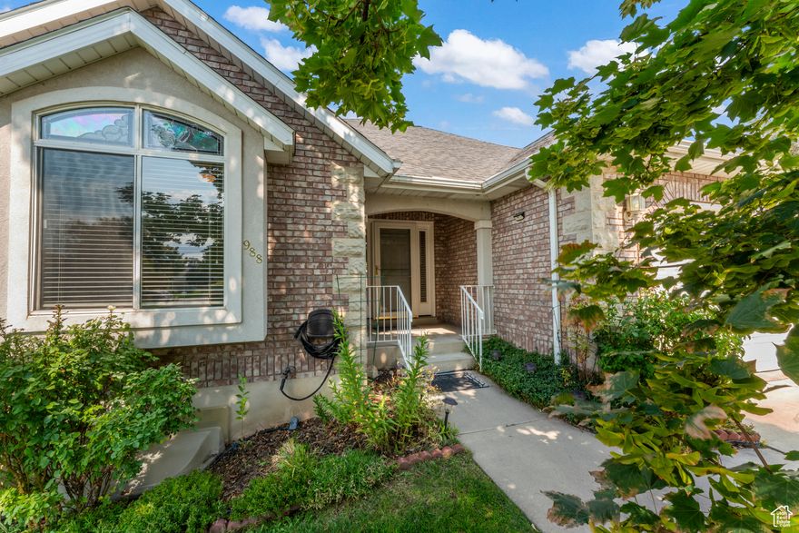 ***OPEN HOUSE OCT 18TH 10 AM - 1 PM*** This location is unmatched for easy freeway and city center access, AND serenity in a peaceful tight-knit neighborhood. Whether you are a commuter, a student at UVU, empty nesters seeking an interactive lifestyle within your community, or a family looking for a secure place for your kids to roam, you'll be tucked away in an immaculately kept, quiet culdesac-like neighborhood.  Gleaming newer appliances reflect the warmth of engineered hardwood floors and freshly installed carpet on the main level. Enjoy a backyard BBQ or hot-tubbing on your end-unit private patio hidden from the street. Spread out in the open concept kitchen/dining/living space. Or move to the huge downstairs recreation room filled with your choice of entertainment options. Top this all off with two large storage areas in the 100% finished basement and built-in shelves in the garage for holiday decor, hobby paraphernalia or food for a rainy day. Lots of space, easy connections to everywhere north and south of Utah County. Nice neighbors. You're gonna love it!