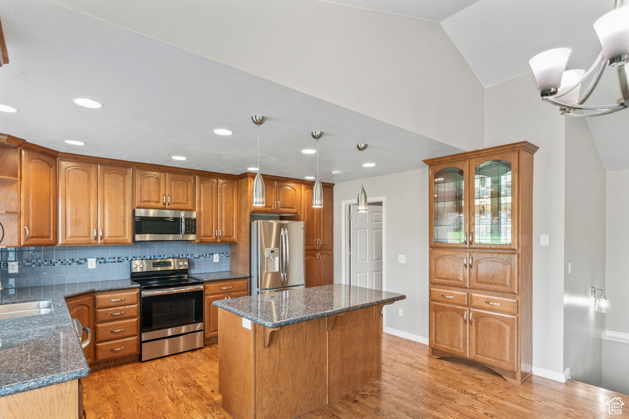 RIDGE VIEW - Residential Income