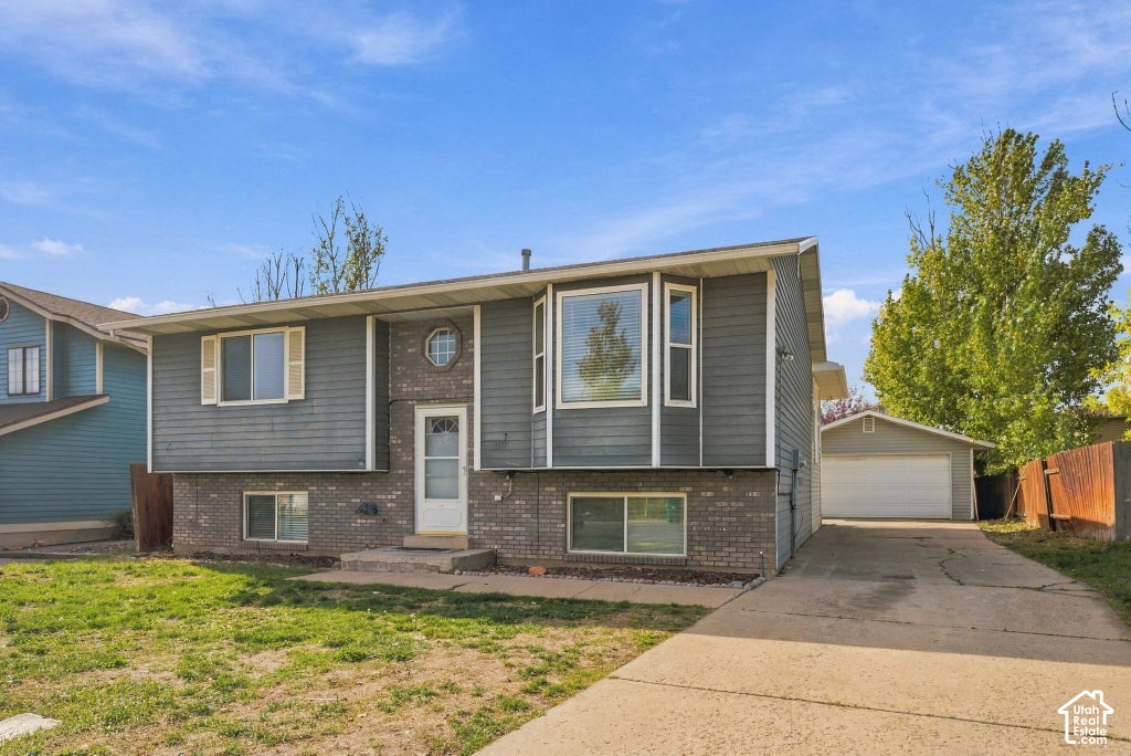 Photo of 1177 N 200 W, Layton, UT 84041 (MLS # 2192570)