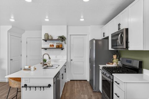 Tiny photo for 563 N WILLOW SPRINGS AVE W, Lehi, UT 84048 (MLS # 2150135)