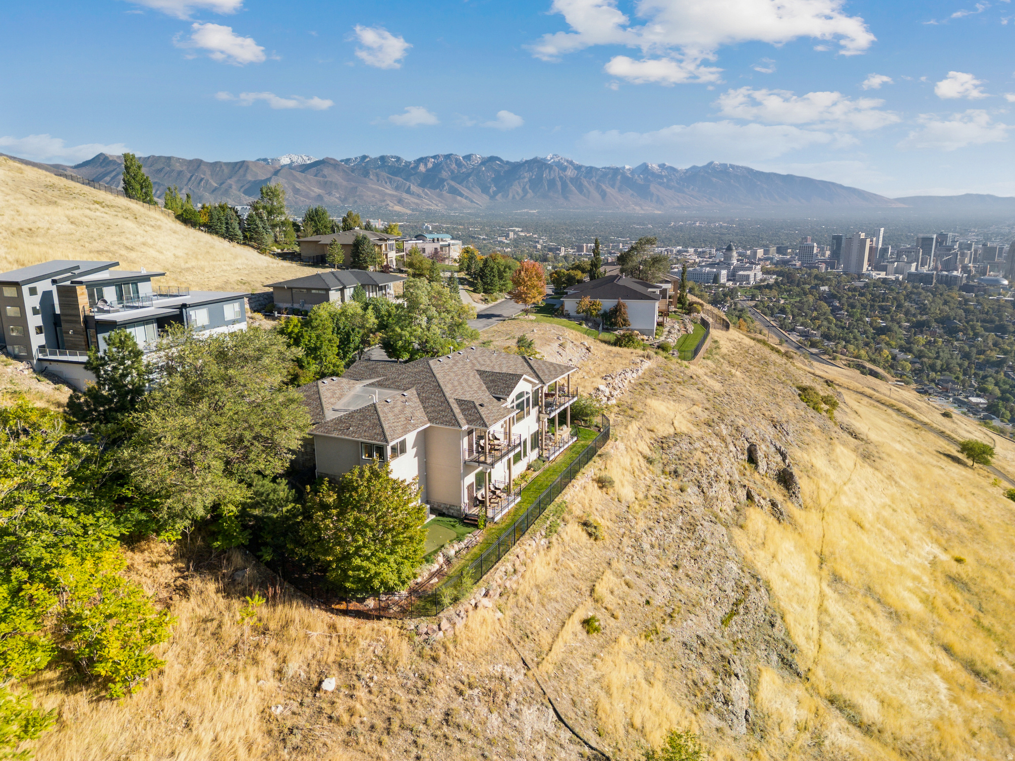 DORCHESTER POINTE PLAT A PUD - Residential