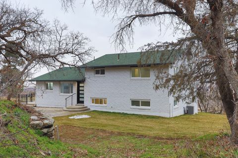 Tiny photo for 1357 E 650 N, Fruit Heights, UT 84037 (MLS # 2139687)