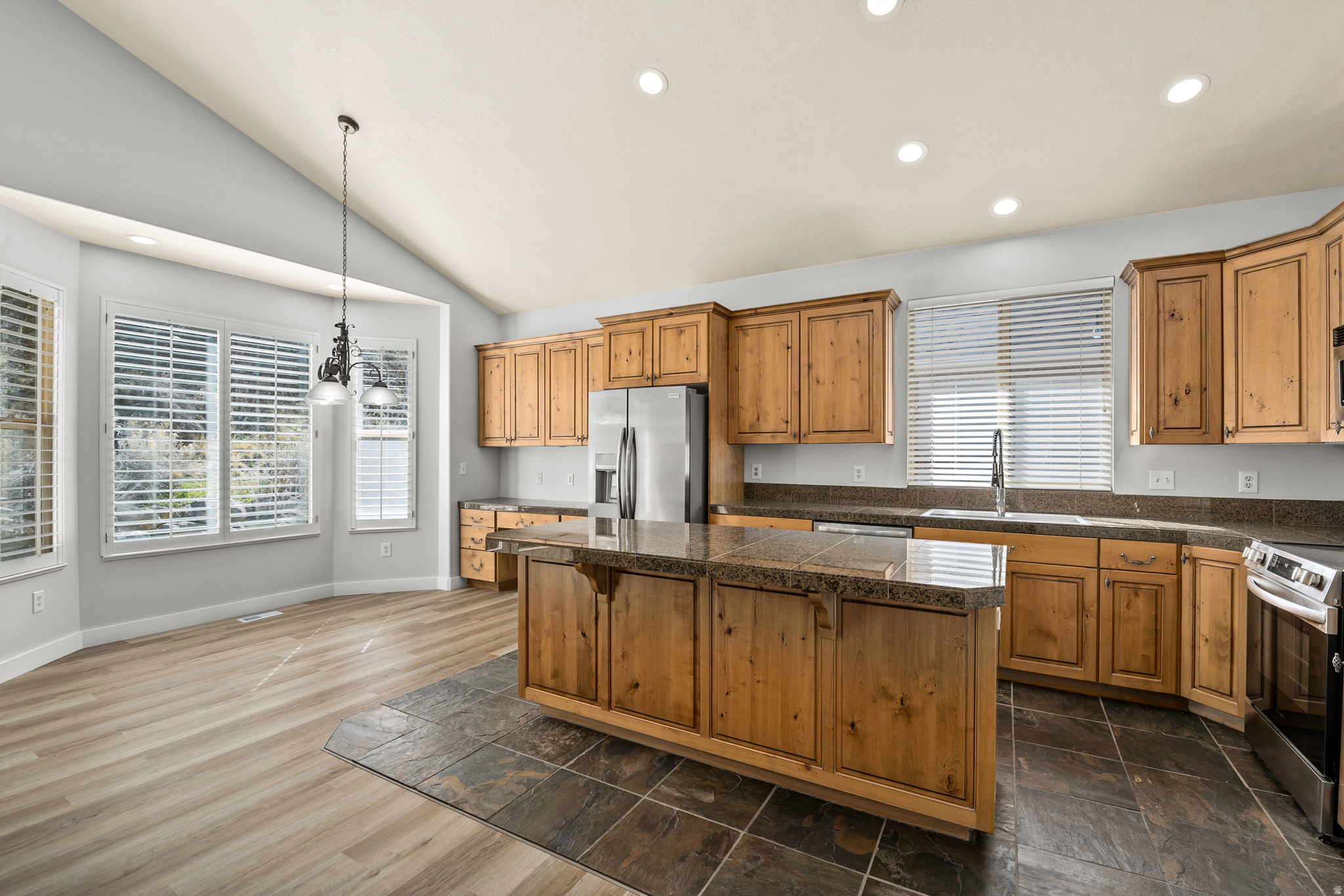 SOUTH MOUNTAIN - Residential Income