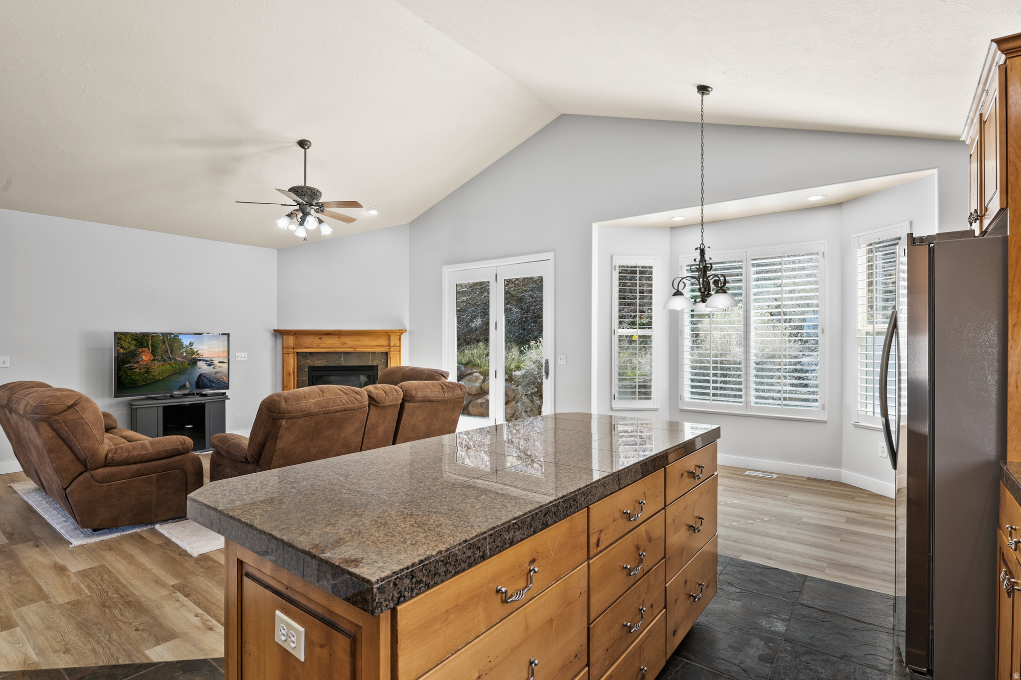 SOUTH MOUNTAIN - Residential Income