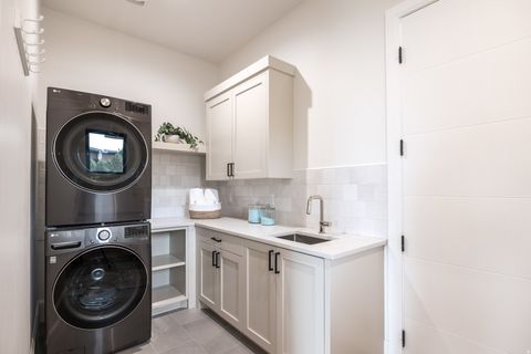 Tiny photo for 2317 E RED KNOB WAY #JH9, Heber City, UT 84032 (MLS # 2146917)