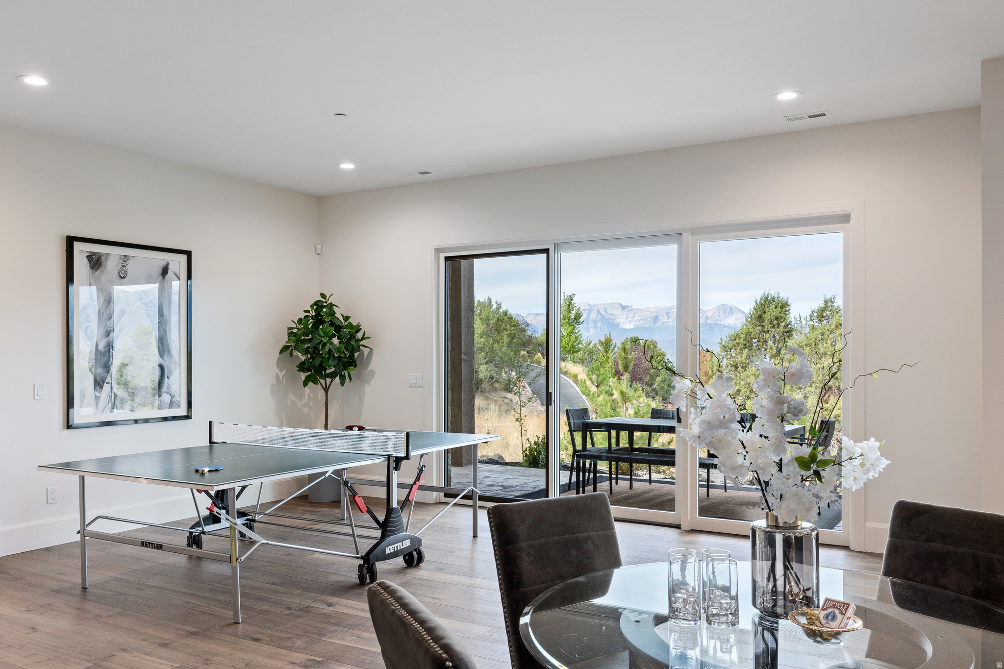 RED LEDGES - Residential