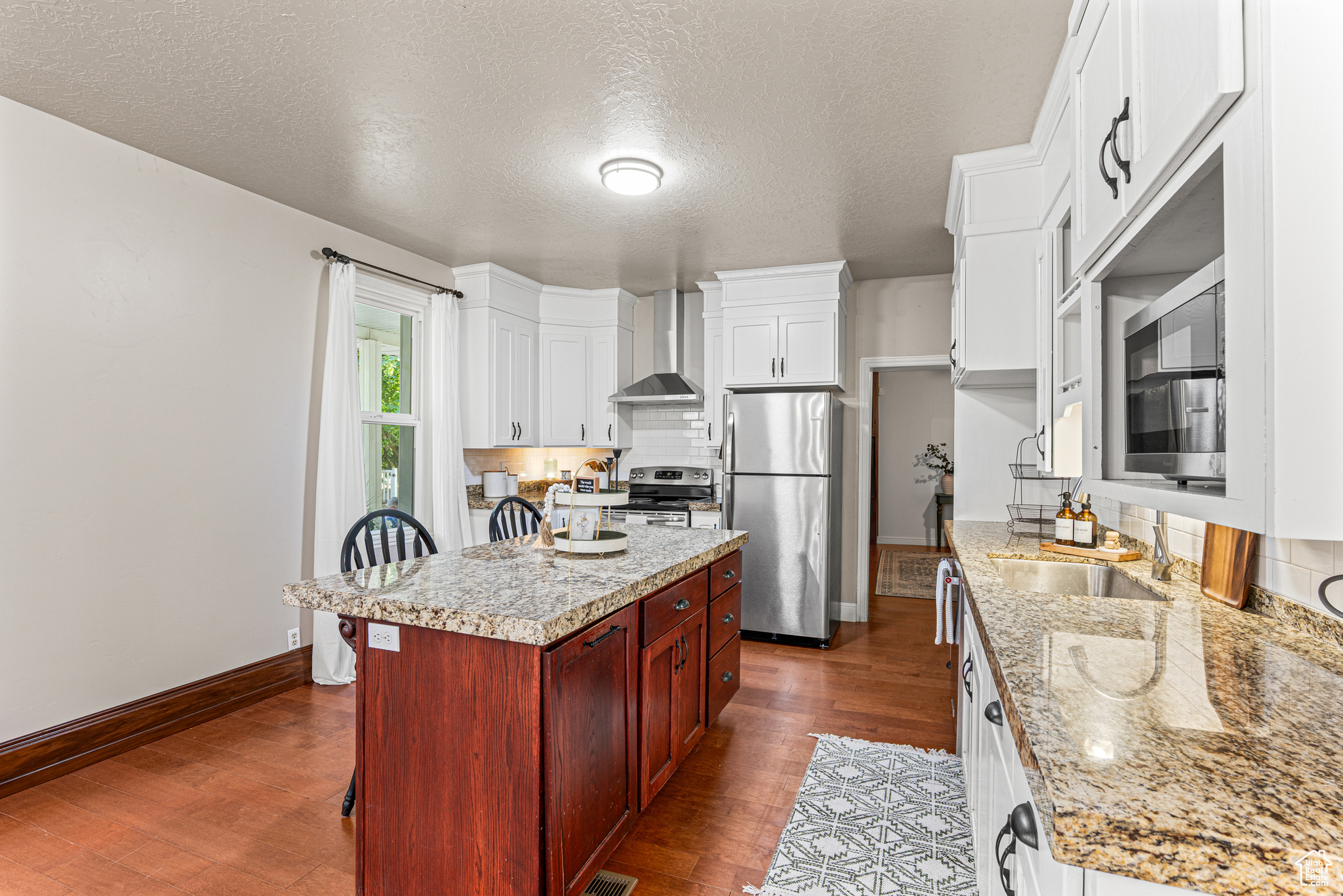 Mapleton, Utah 84664, United States, 3 Bedrooms Bedrooms, ,2 BathroomsBathrooms,Residential,Active,157752