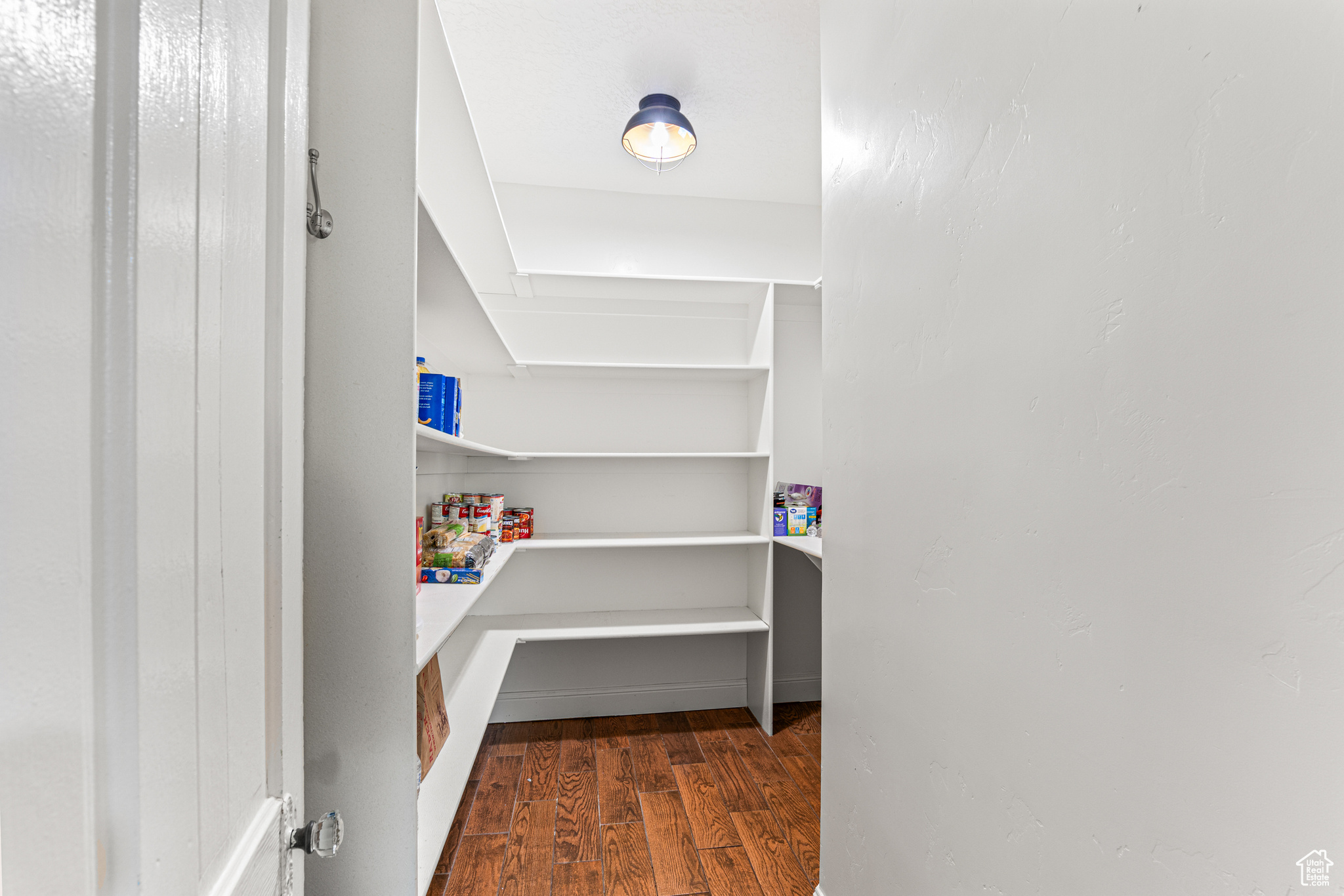 Mapleton, Utah 84664, United States, 3 Bedrooms Bedrooms, ,2 BathroomsBathrooms,Residential,Active,157752