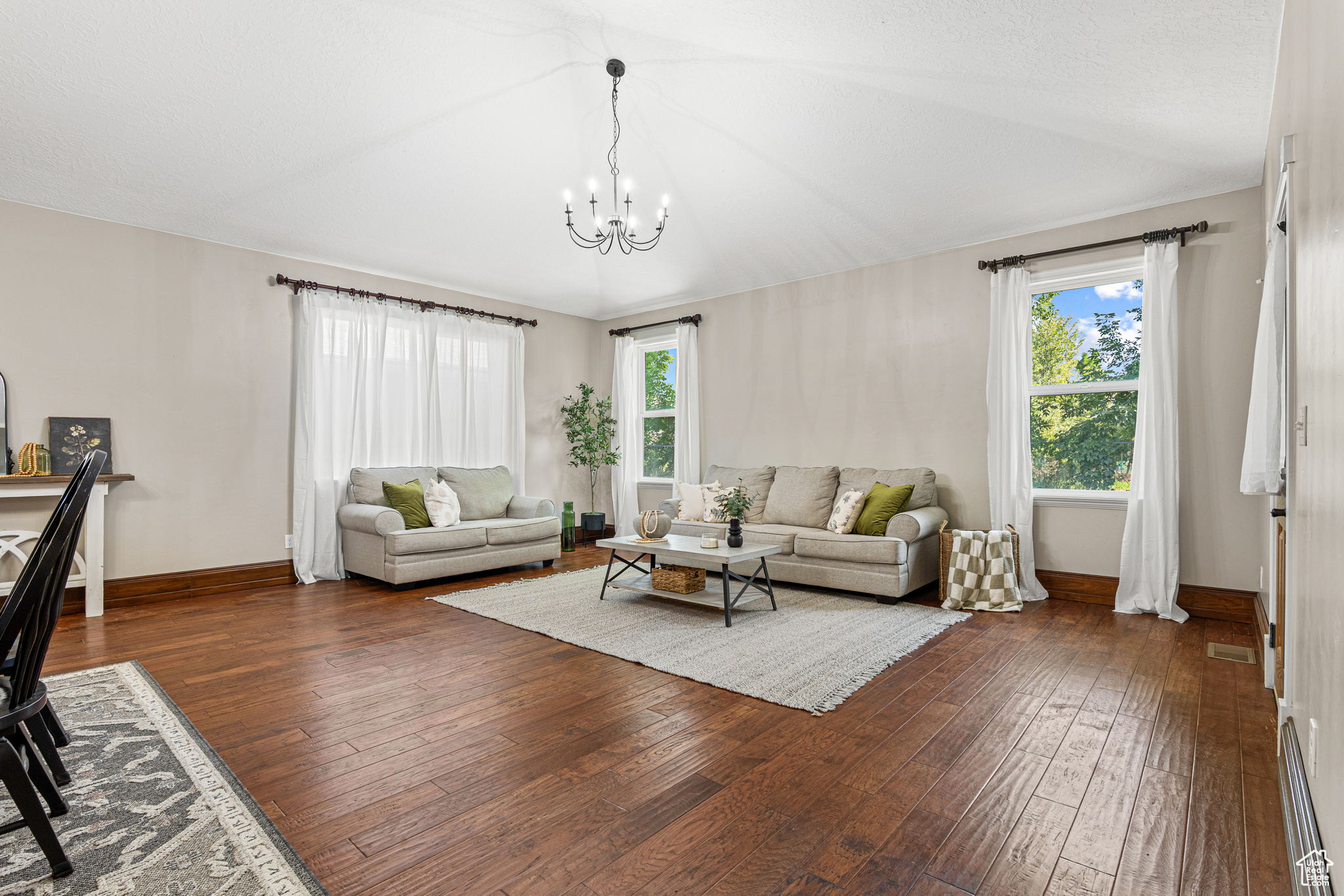 Mapleton, Utah 84664, United States, 3 Bedrooms Bedrooms, ,2 BathroomsBathrooms,Residential,Active,157752