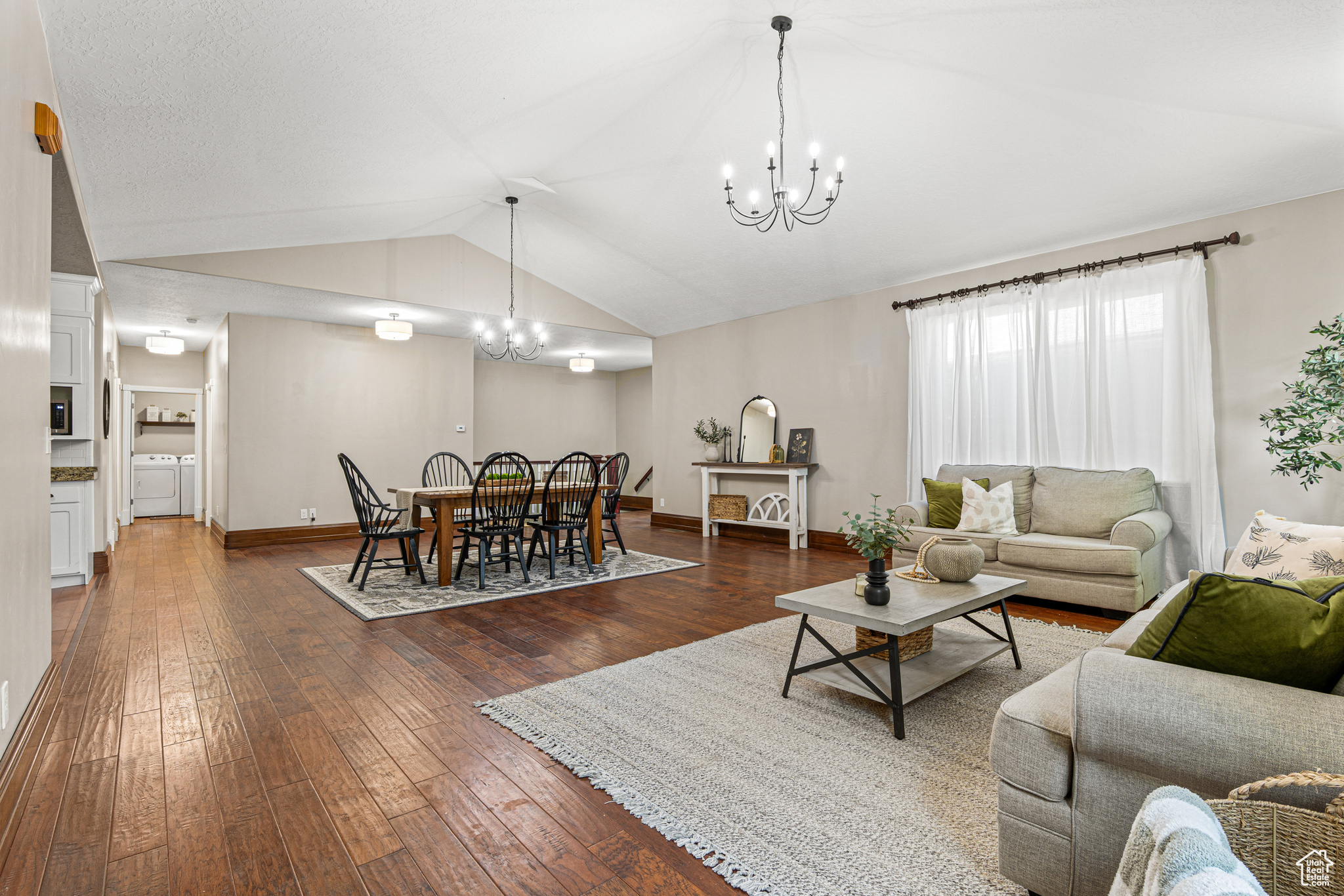 Mapleton, Utah 84664, United States, 3 Bedrooms Bedrooms, ,2 BathroomsBathrooms,Residential,Active,157752