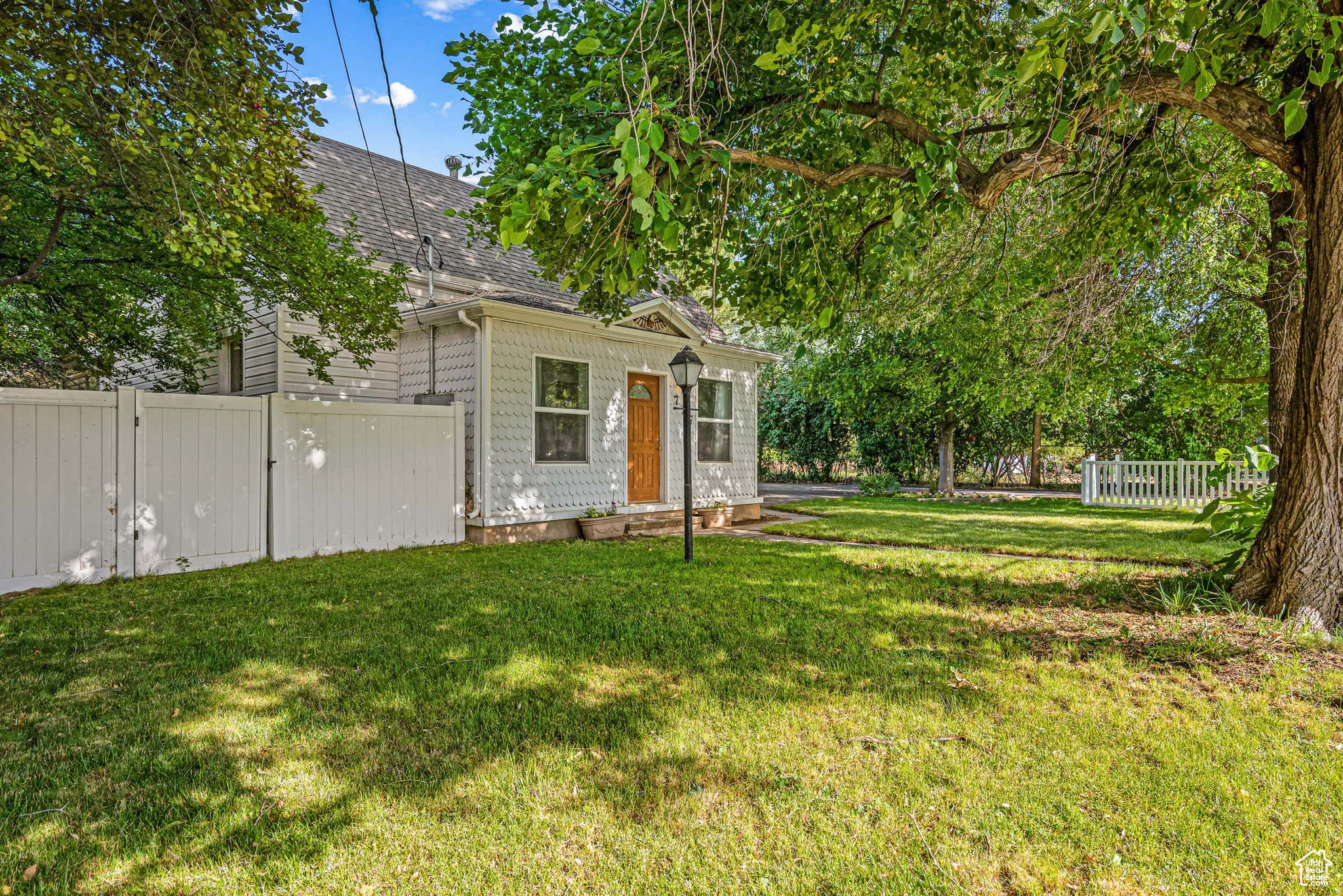 Mapleton, Utah 84664, United States, 3 Bedrooms Bedrooms, ,2 BathroomsBathrooms,Residential,Active,157752