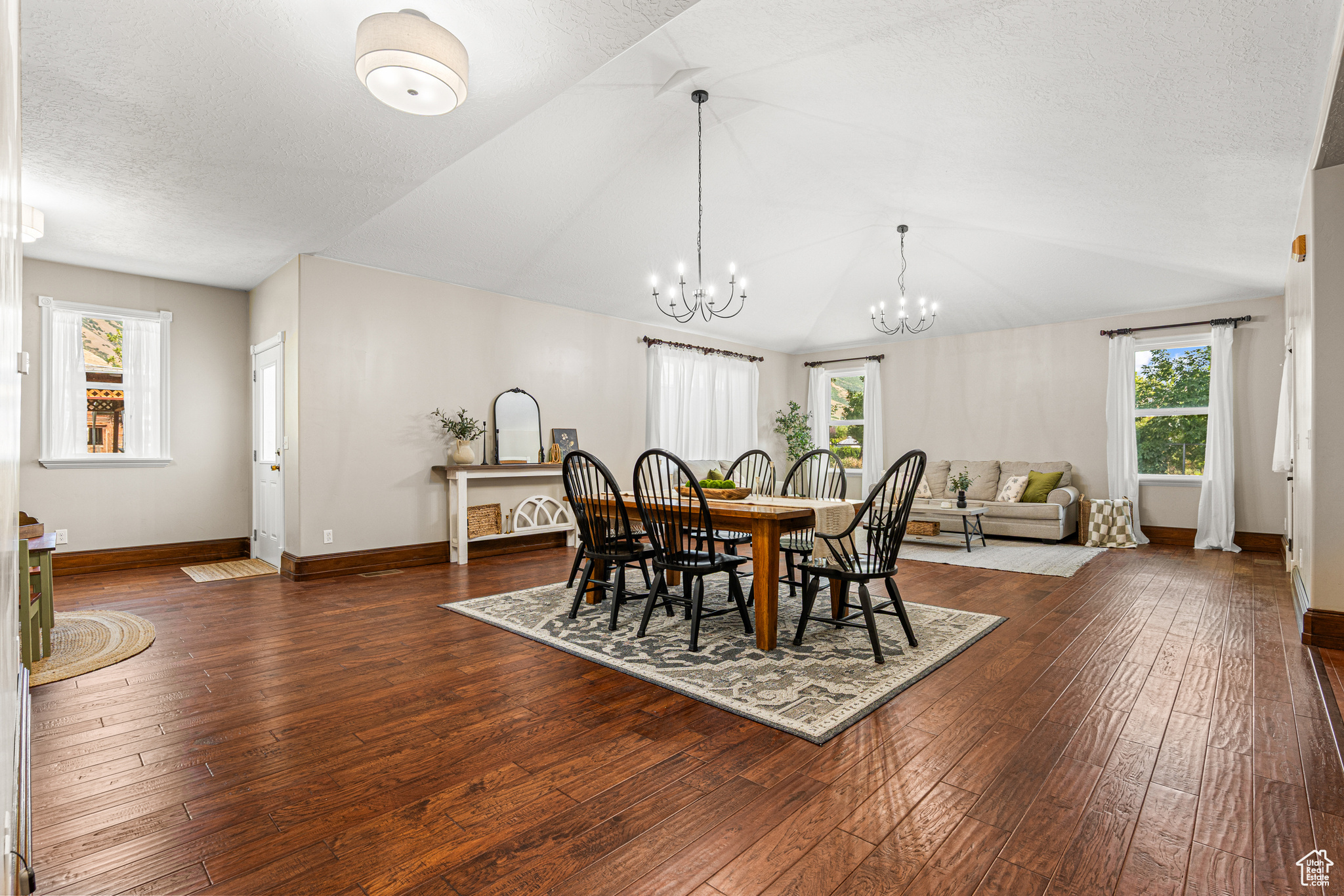 Mapleton, Utah 84664, United States, 3 Bedrooms Bedrooms, ,2 BathroomsBathrooms,Residential,Active,157752