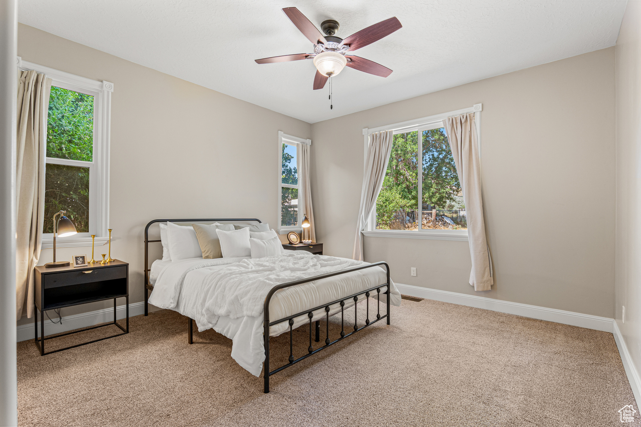 Mapleton, Utah 84664, United States, 3 Bedrooms Bedrooms, ,2 BathroomsBathrooms,Residential,Active,157752