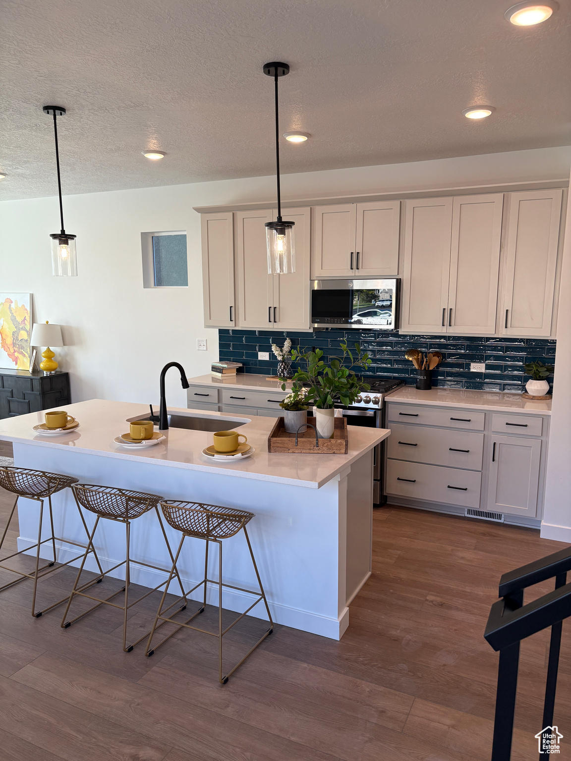 CARRIAGES AT RIDGEVIEW - Residential