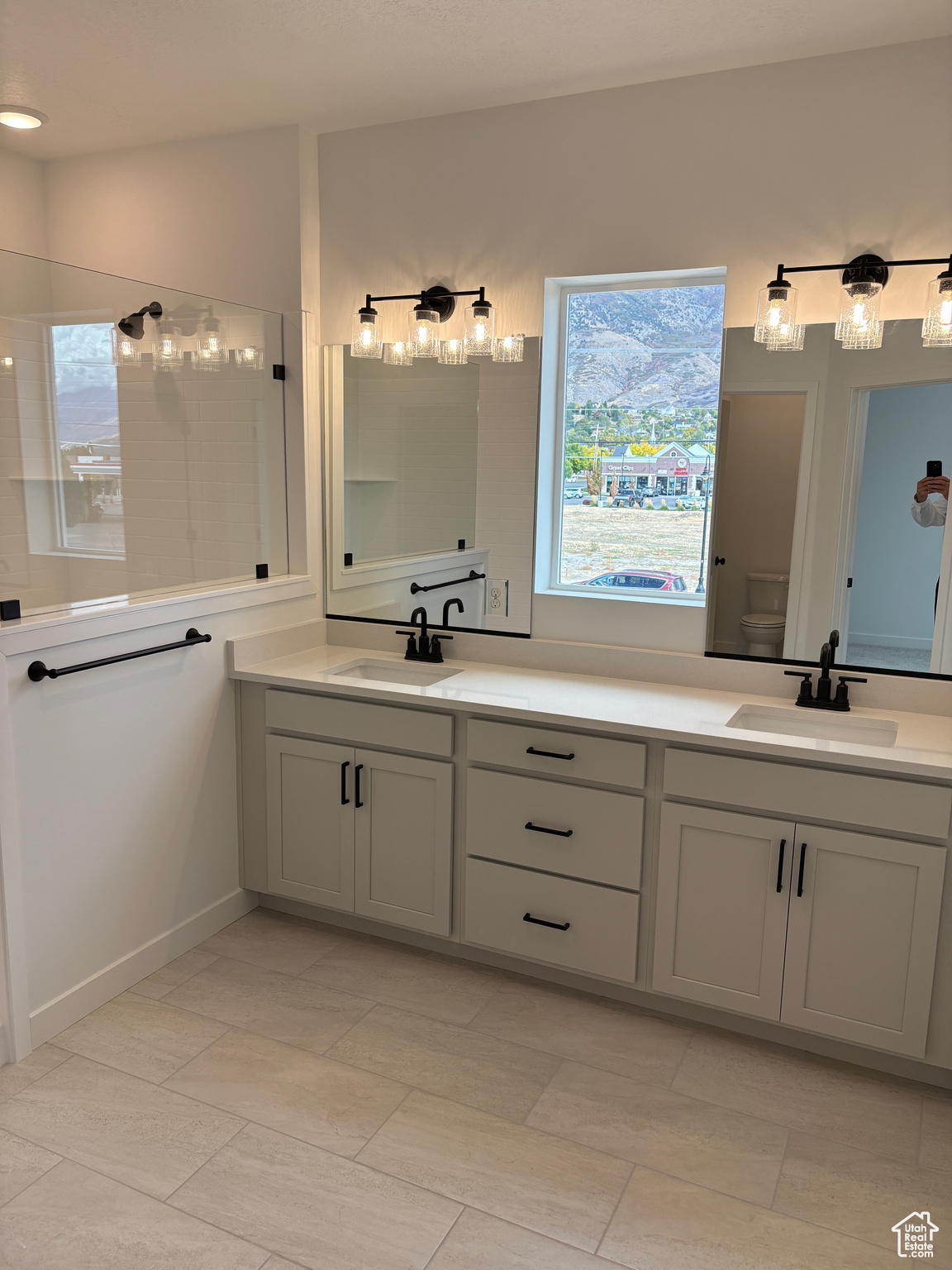 CARRIAGES AT RIDGEVIEW - Residential