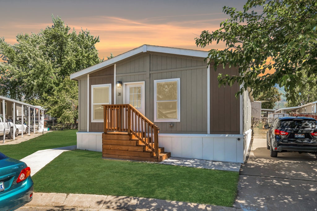 Photo of 935 E 3000 N #38, Layton, UT 84040 (MLS # 2181415)