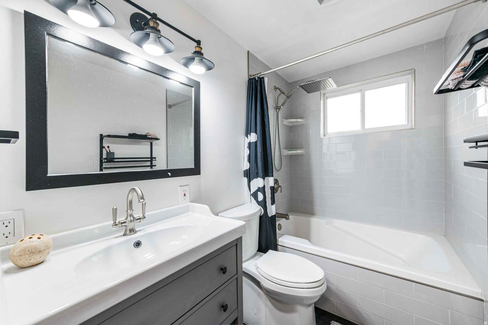 MIDVALLEY MA - Residential