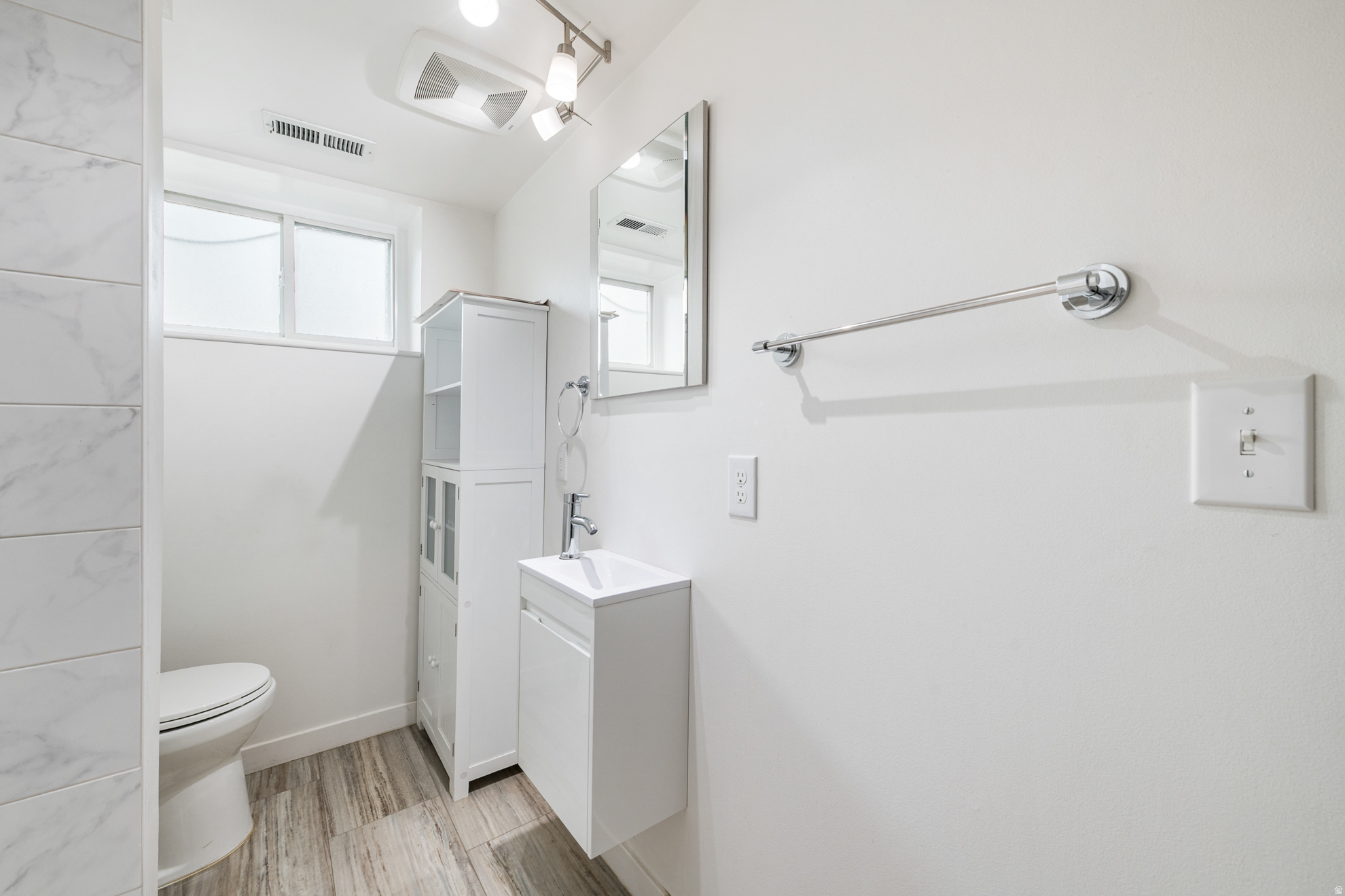 MIDVALLEY MA - Residential