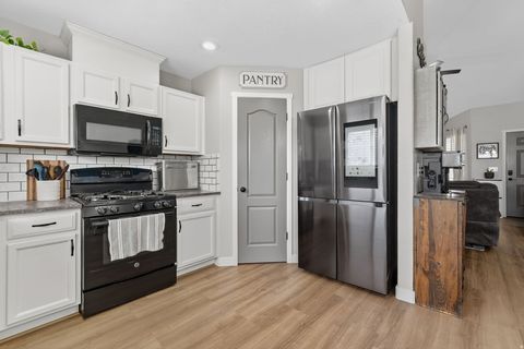 Tiny photo for 2004 E JUNIPER DR N, Eagle Mountain, UT 84005 (MLS # 2141727)