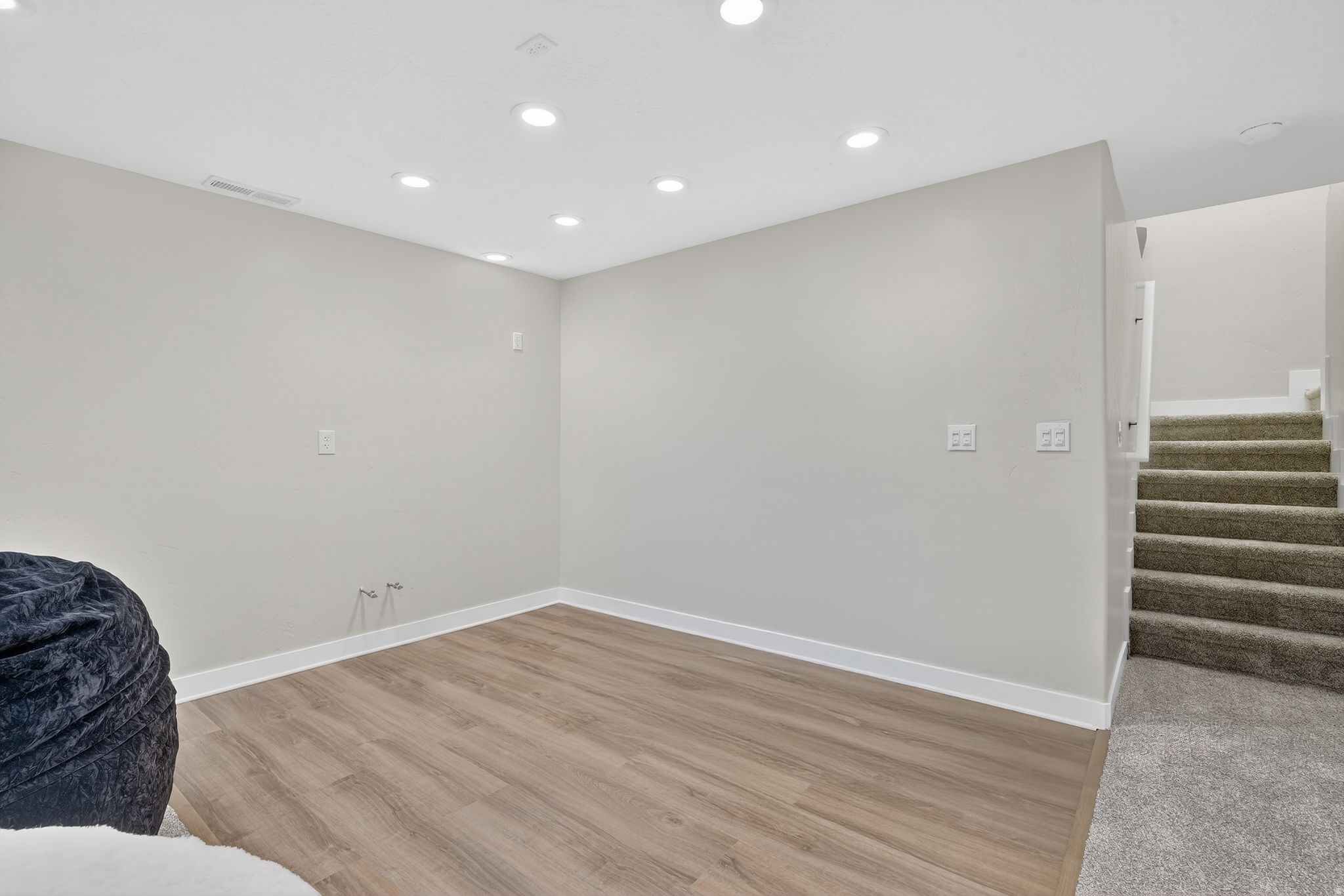 LANDING AT EAGLE MOUNTAIN - Residential