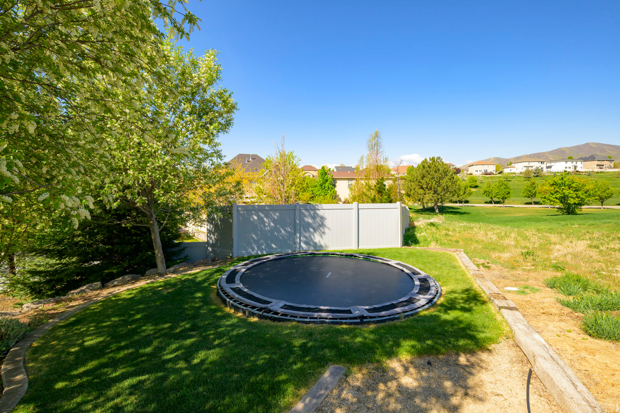 HIGHLAND HILLS - Residential