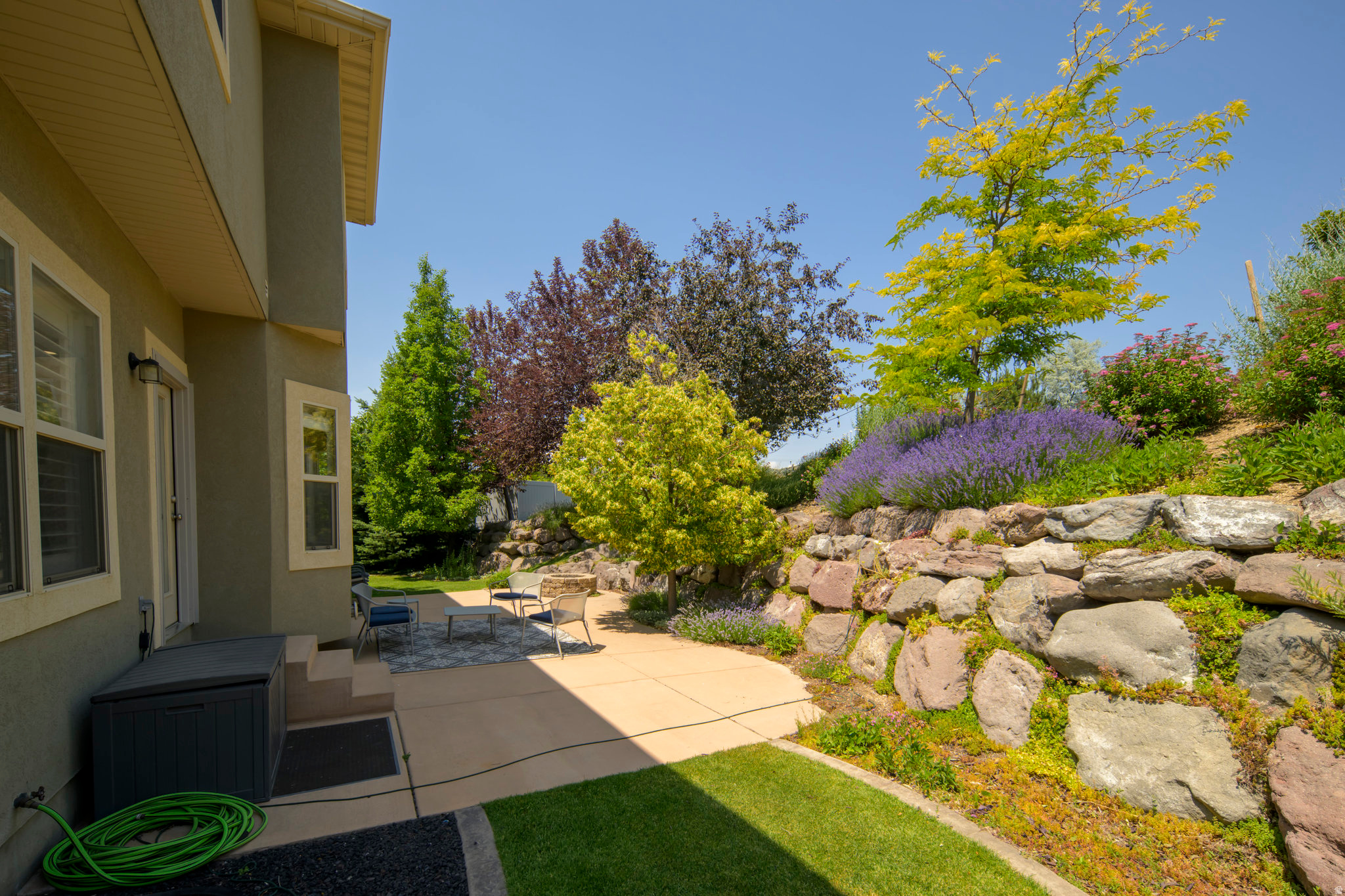 HIGHLAND HILLS - Residential