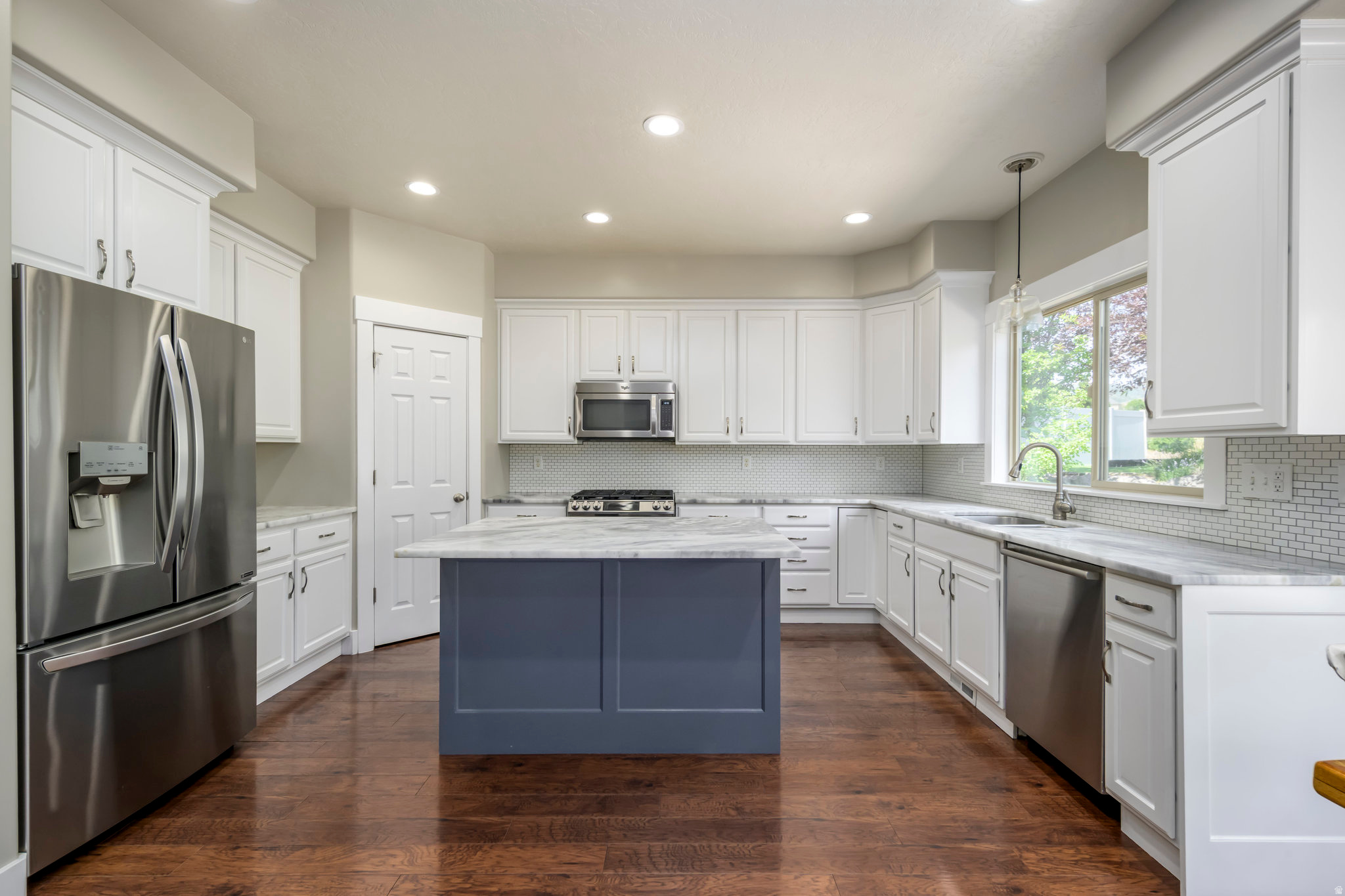 HIGHLAND HILLS - Residential