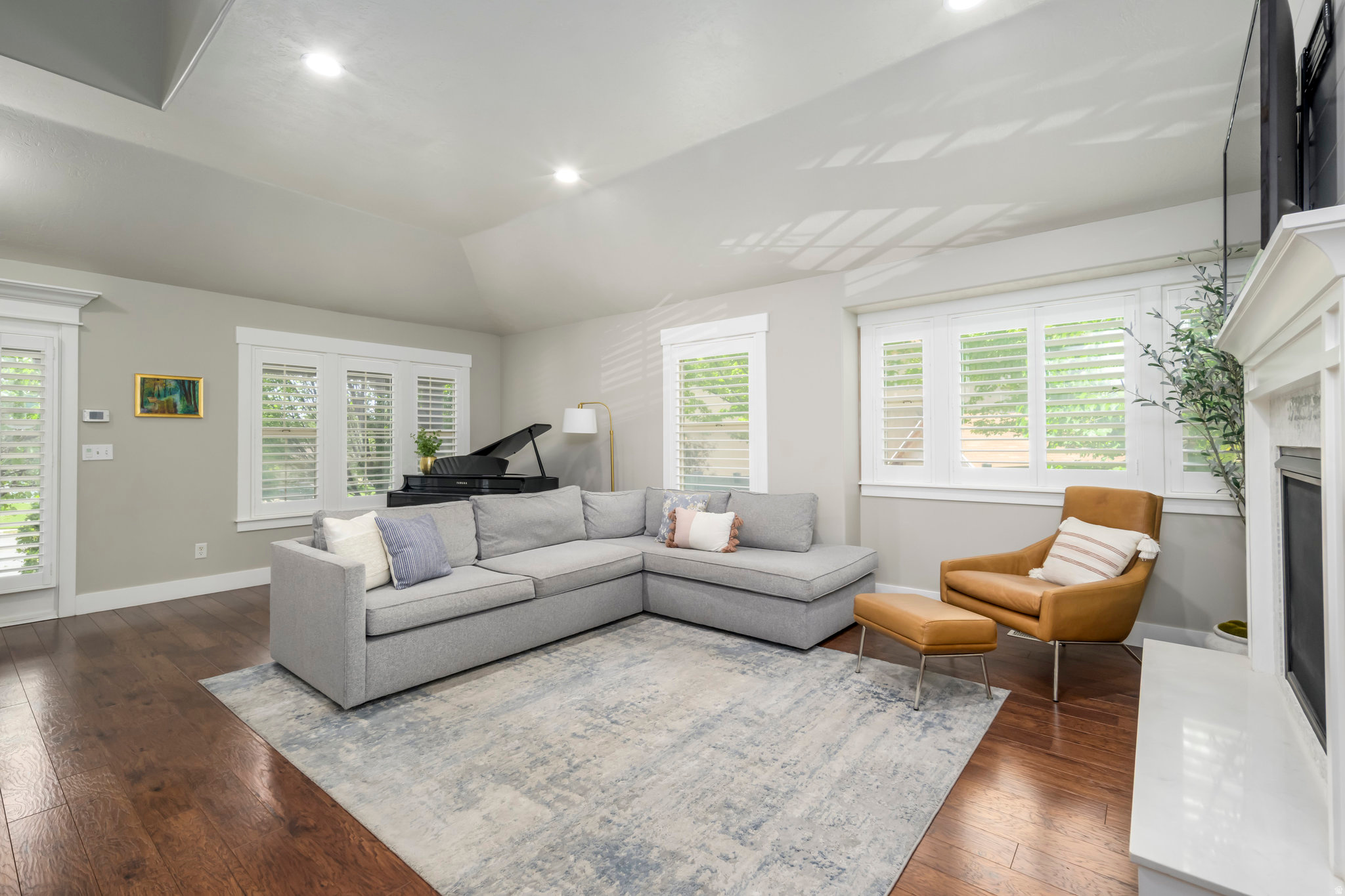 HIGHLAND HILLS - Residential