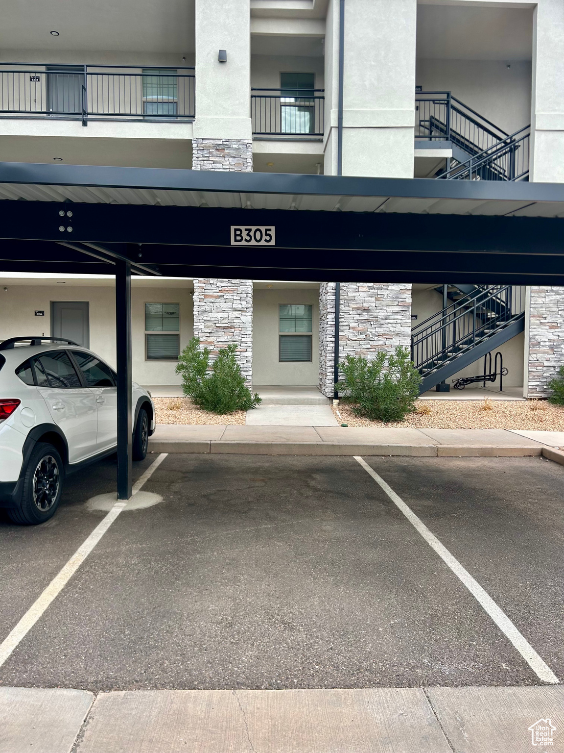 RED VISTA CONDOMINIUMS 1 - Residential
